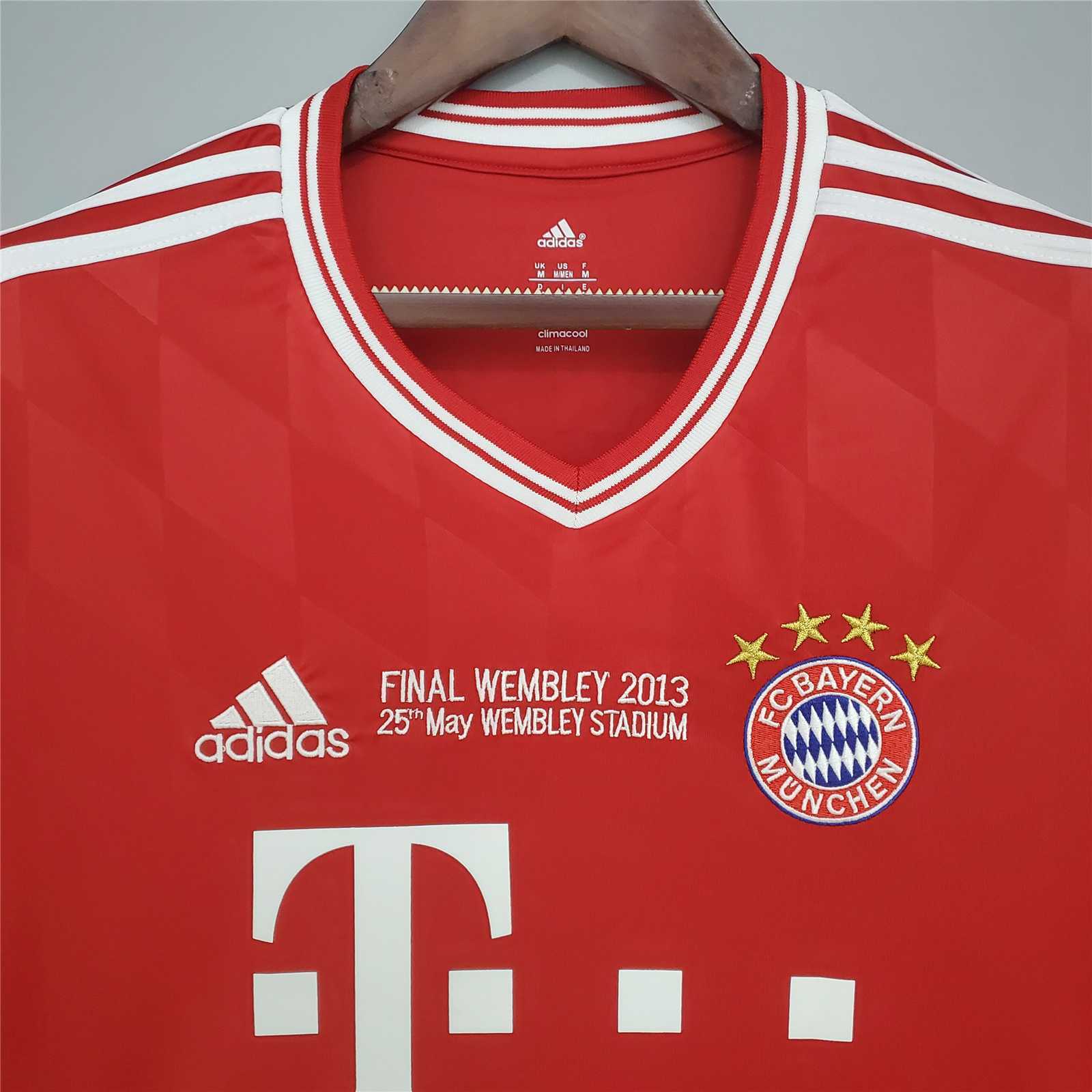 13-14 Bayern Munich Champions League home long sleeve 1