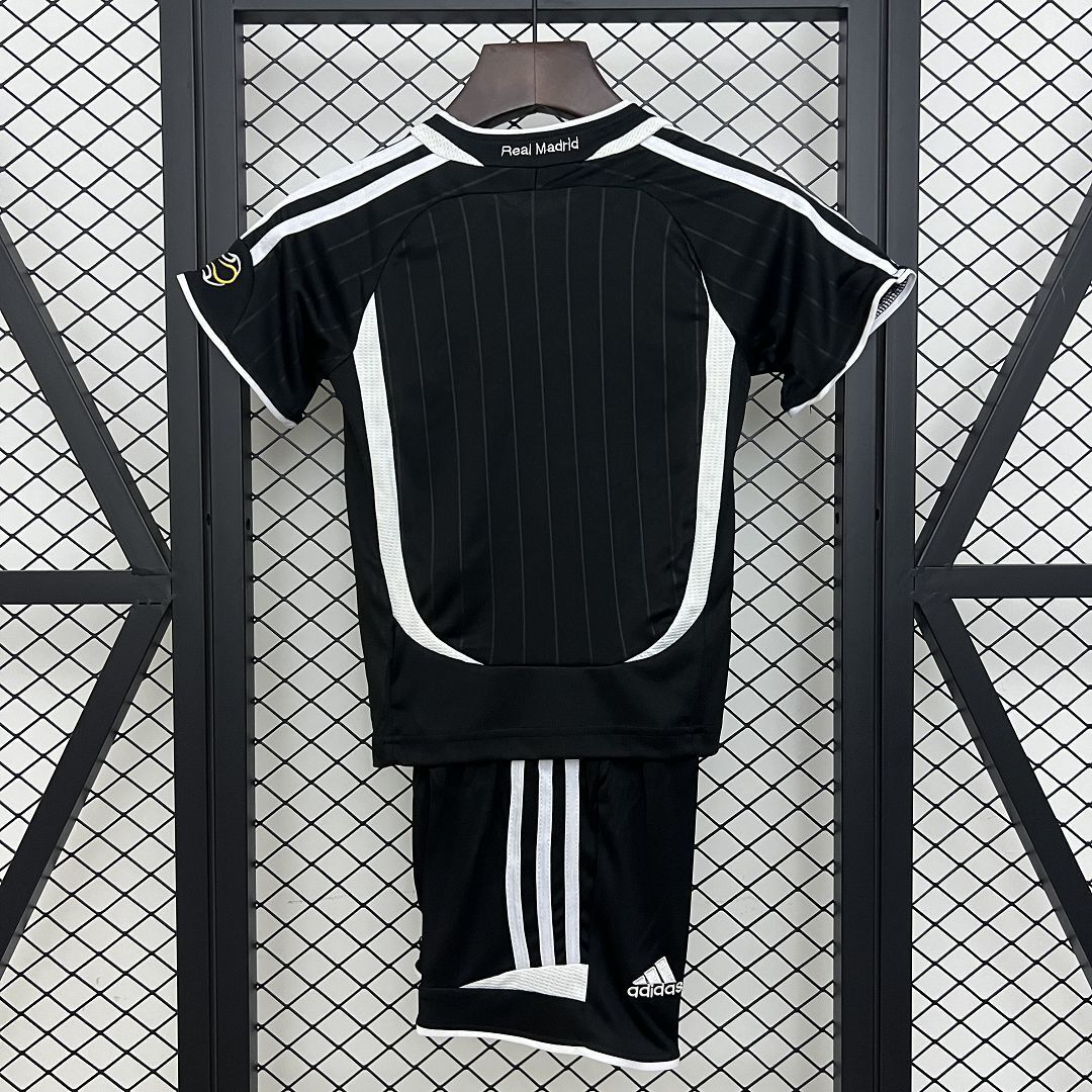 06-07 Real Madrid Away Retro Kid Kits Vintage Youth Apparels AAAAJersey Supplier Yupoo 9