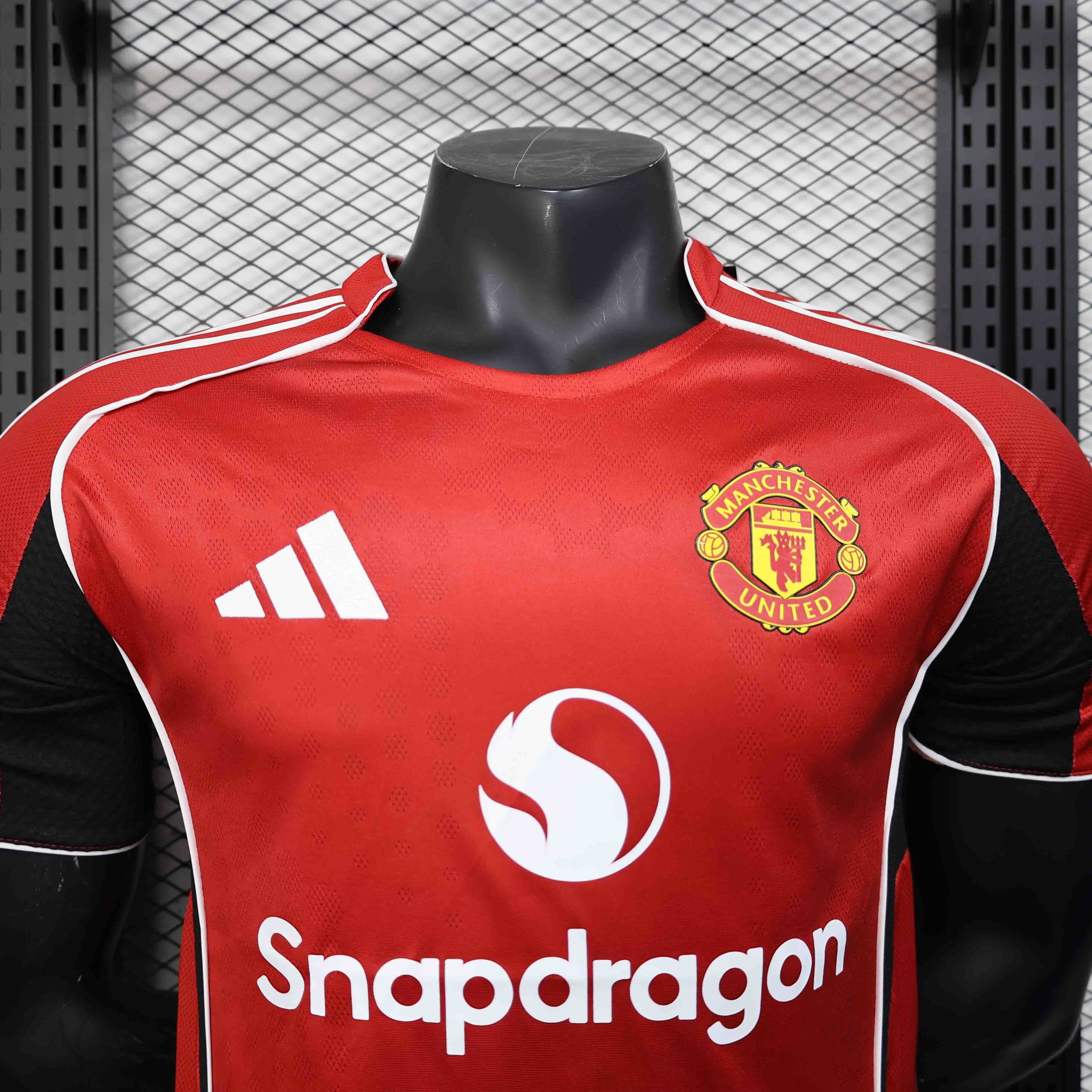 25-26 Manchester United Red Special Edition Kit Player Version Shirt AAAAJersey Supply Yupoo 3