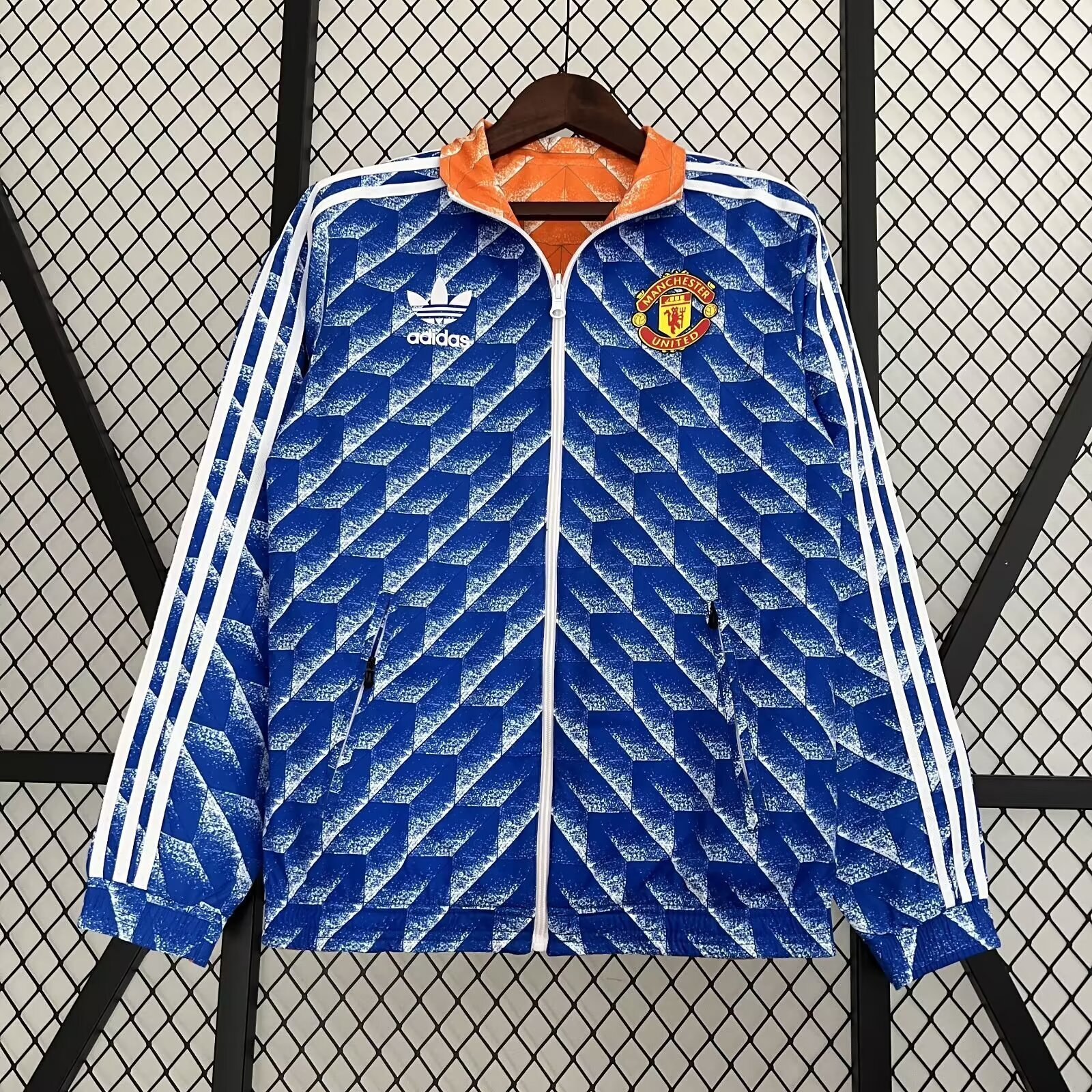 23-24 Manchester United Both Windbreaker Jackets Yupoo 1