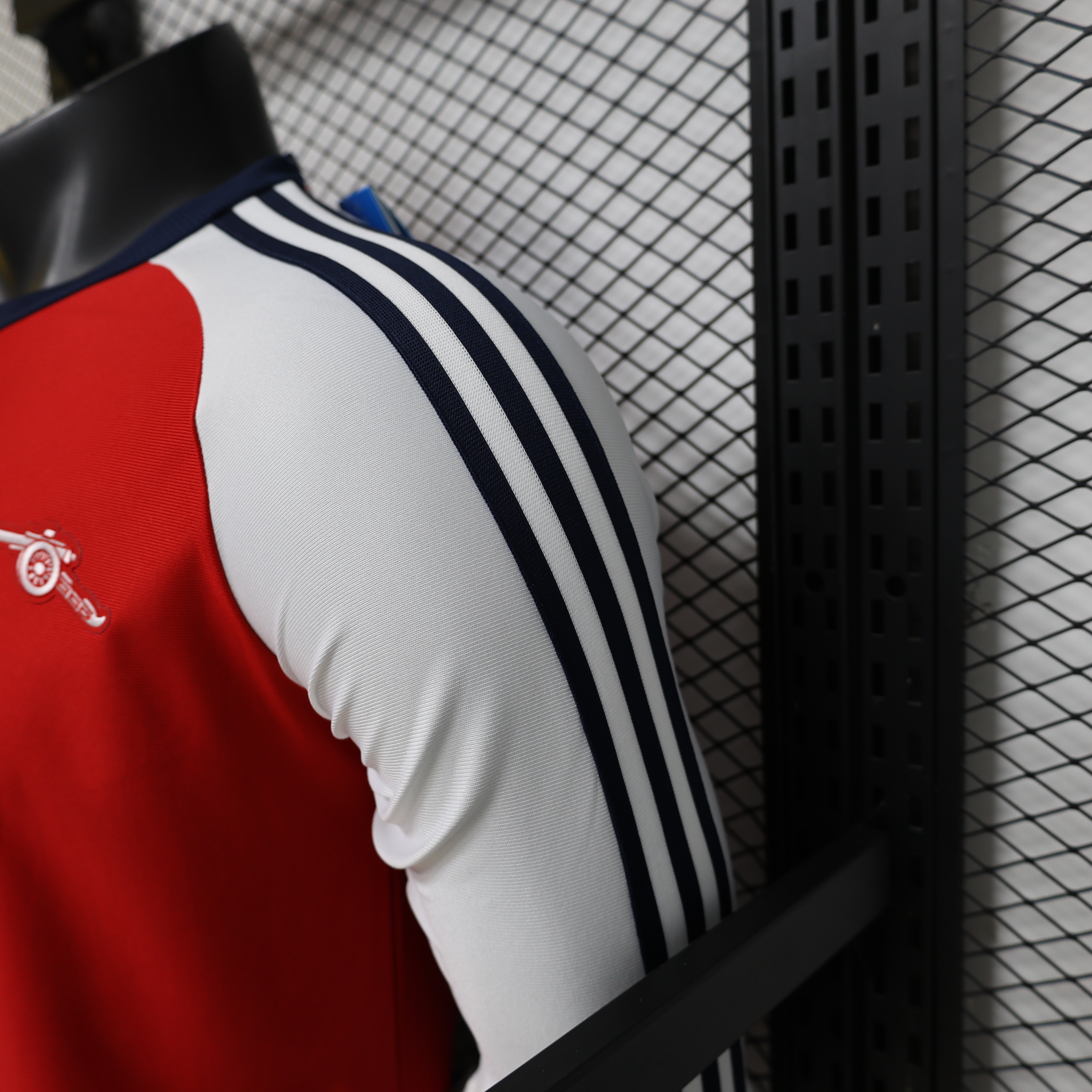 26-27 Arsenal Casual Retro Style Football Red Long Sleeve Shirt AAAAJersey Supply Yupoo 4