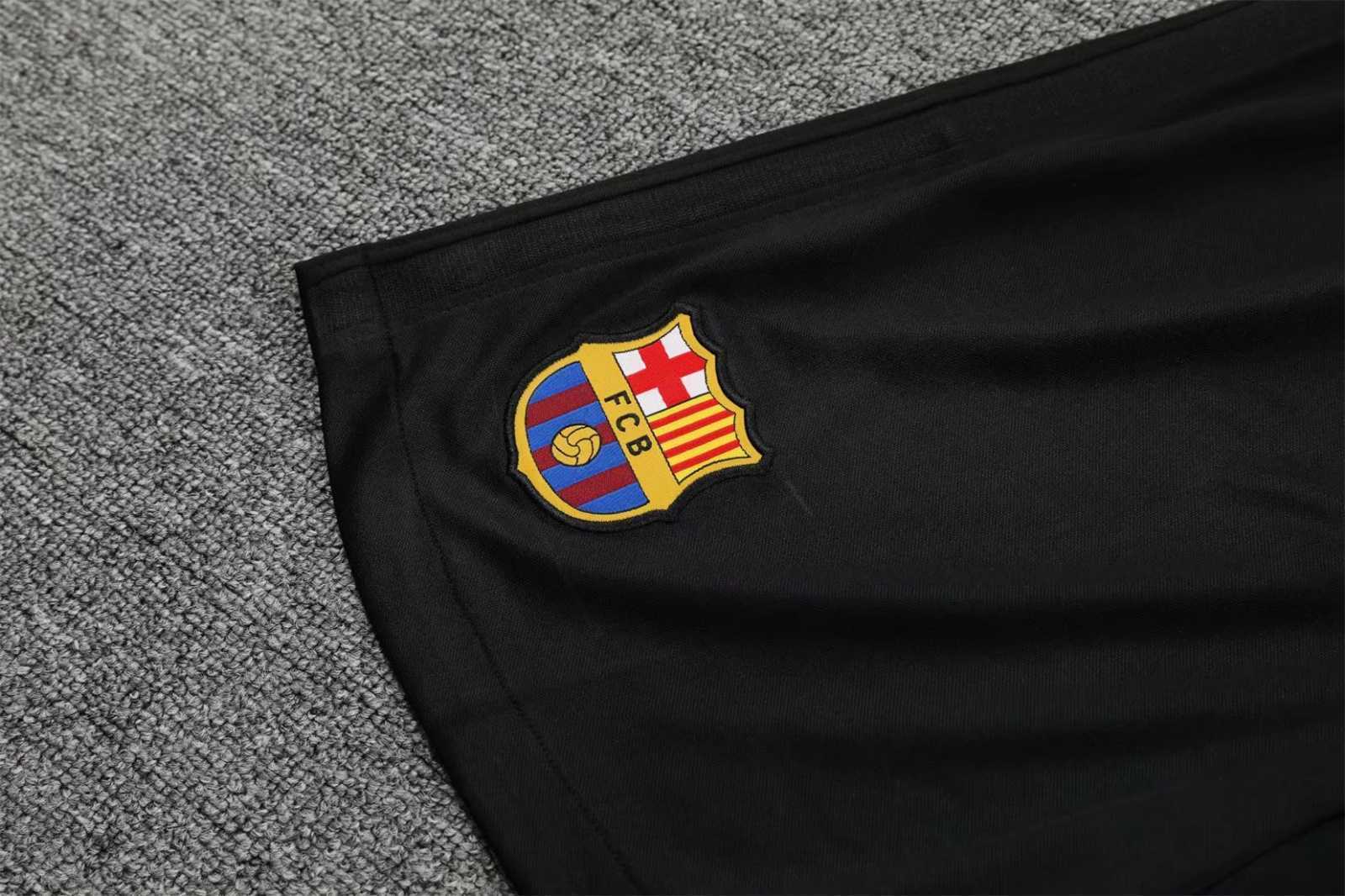 21-22 Barcelona black goalkeeper long sleeve 1