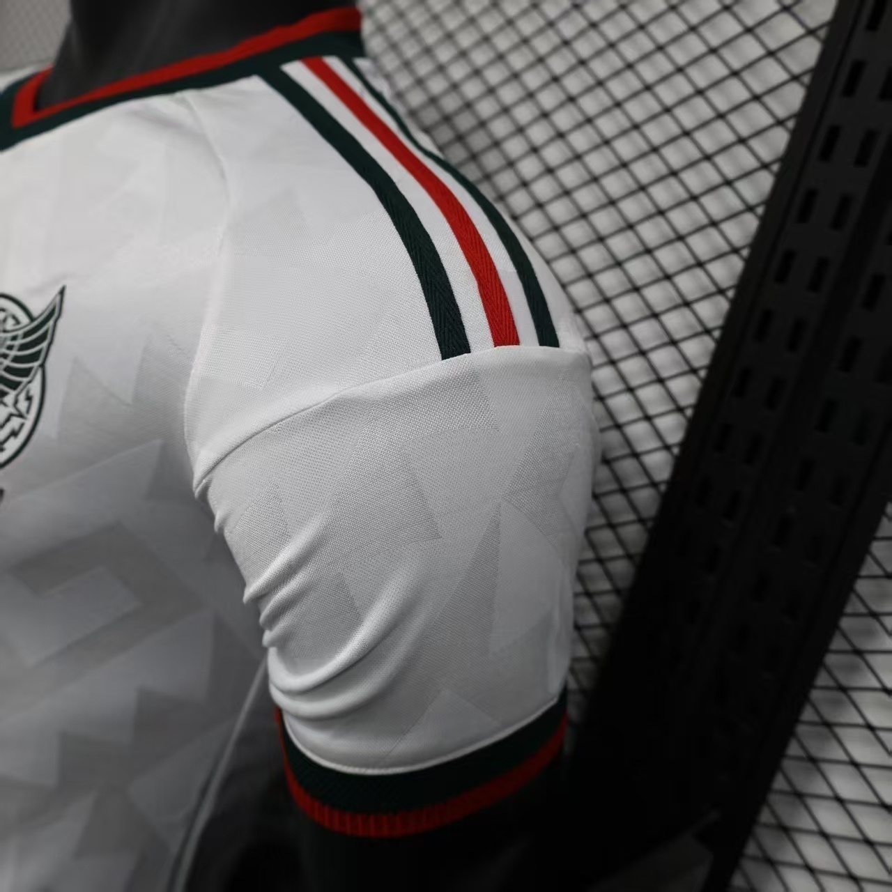 2026 World Cup Mexico Away Kit Football Player Version T-Shirt AAAAJersey Dropship Yupoo 4