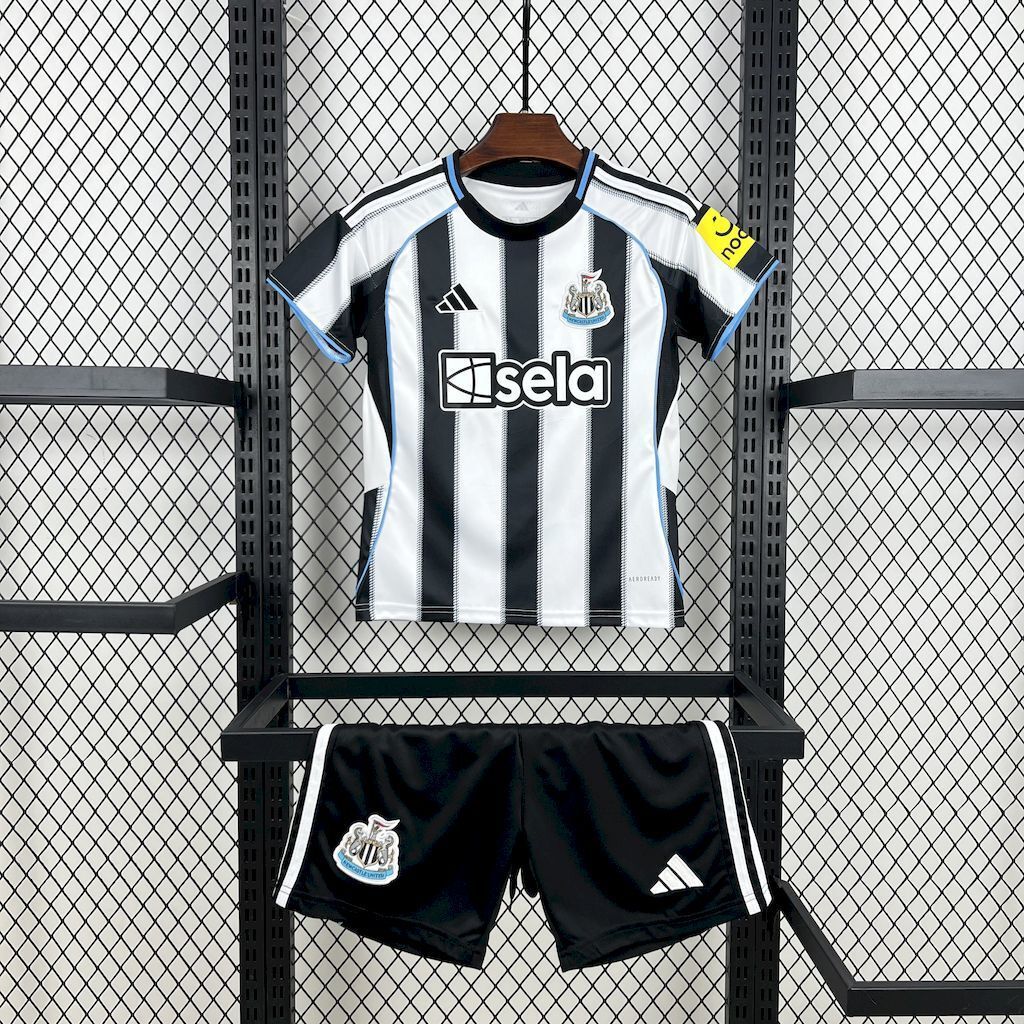 25-26 Newcastle United Home Kid Kits Youth Apparels Soccer AAAAJersey Yupoo