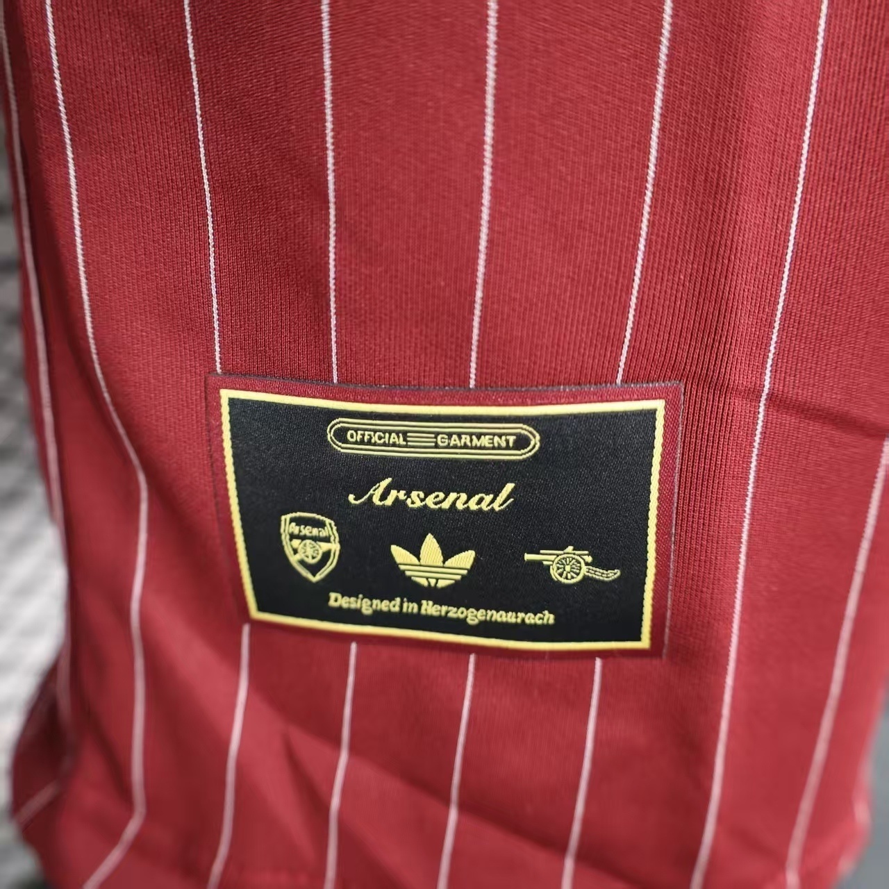25-26 Arsenal Casual Retro Style Football Shirt Apparels AAAAJersey Wholesale Yupoo 1