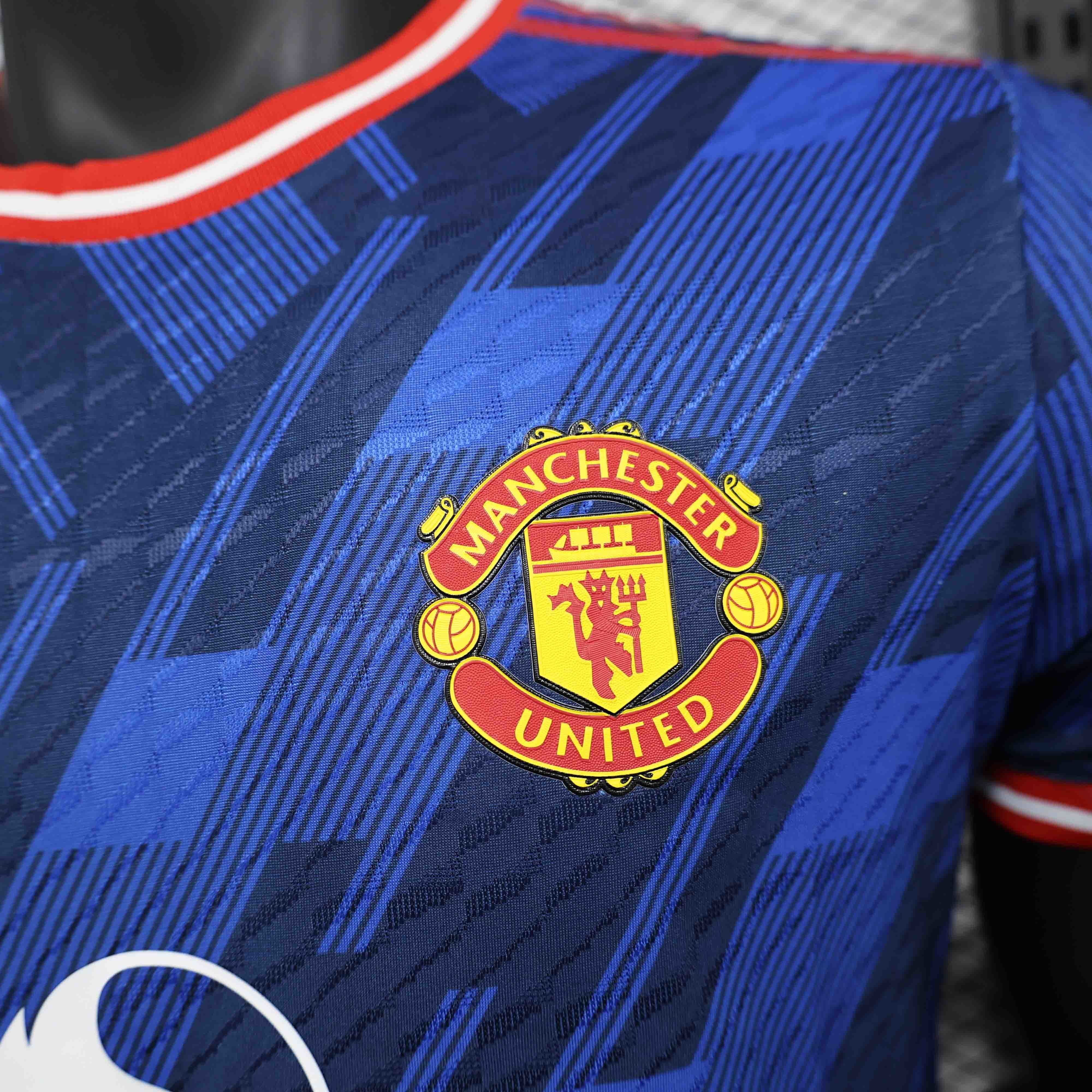 25-26 Manchester United Blue Special Edition Kit Player Version Shirt AAAAJersey Supplier Yupoo 1