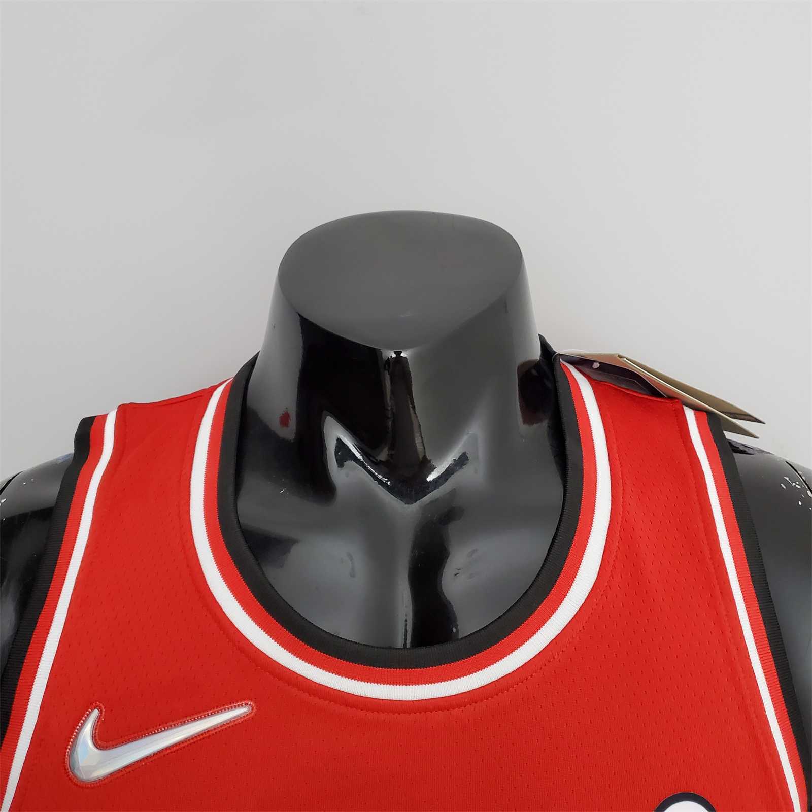 75th Anniversary 2022 Season Chicago Bulls LAVINE#8 City Edition Red NBA Jersey 1