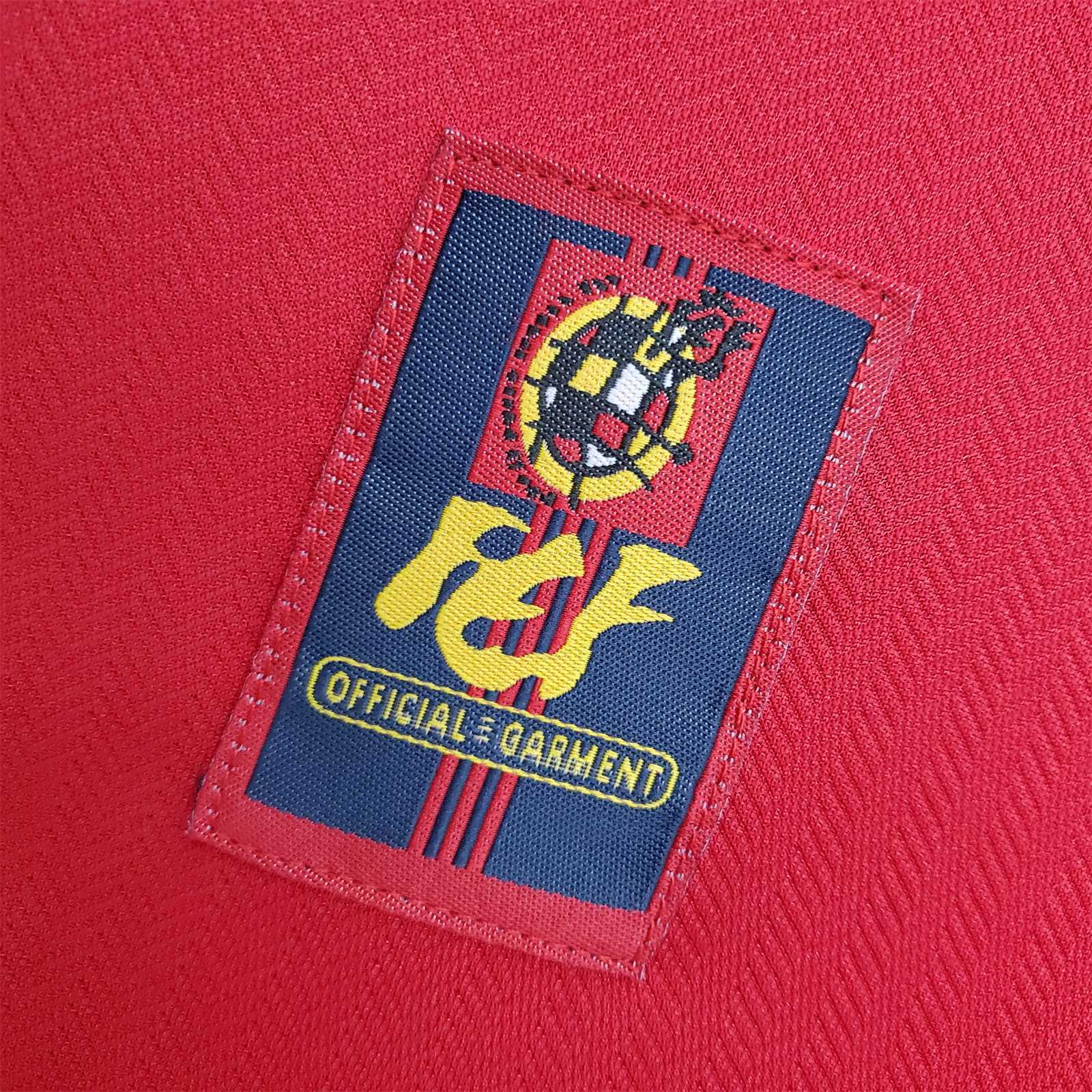 1998 Spain home 4