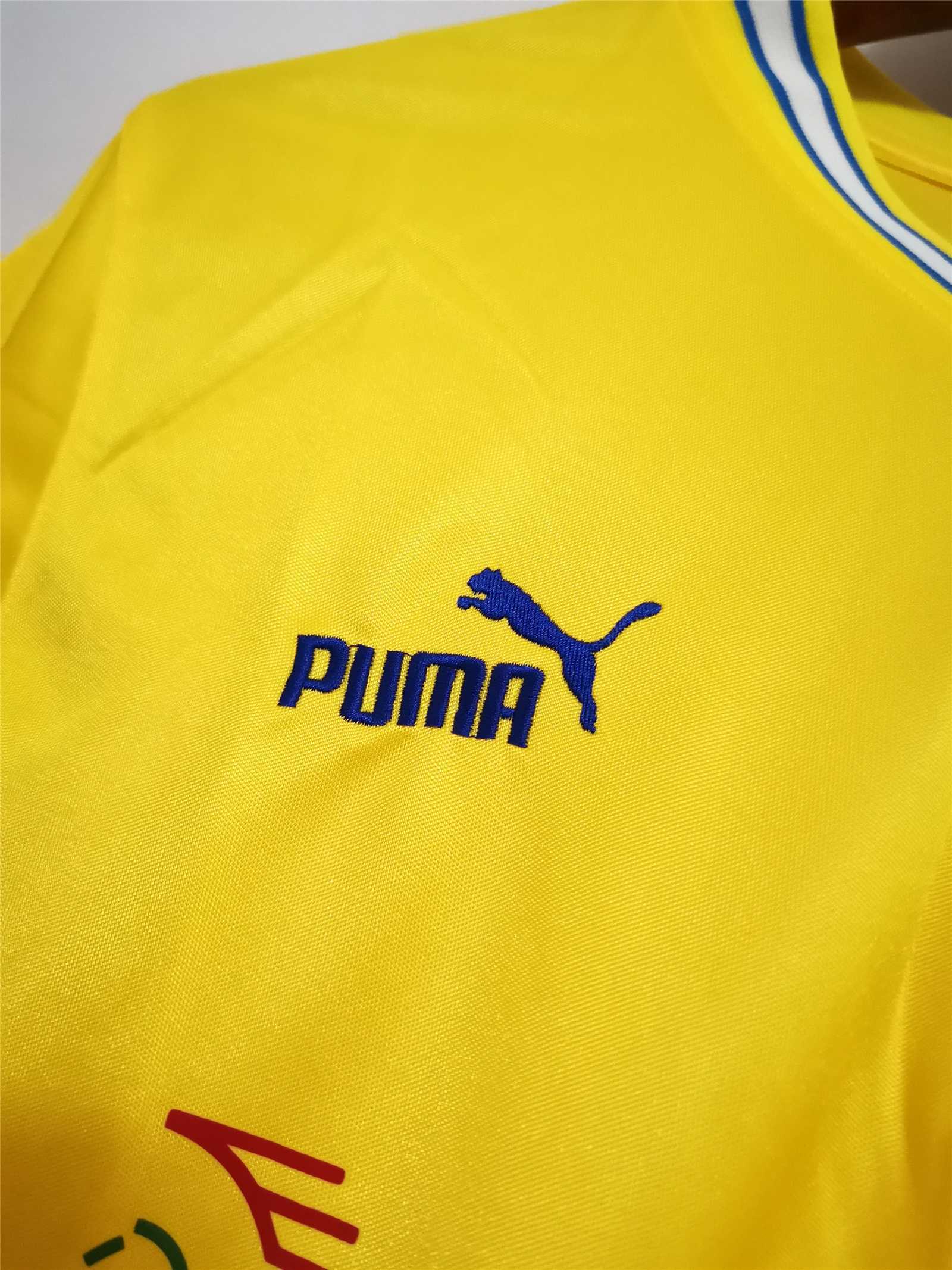 2000 Leeds United away 2