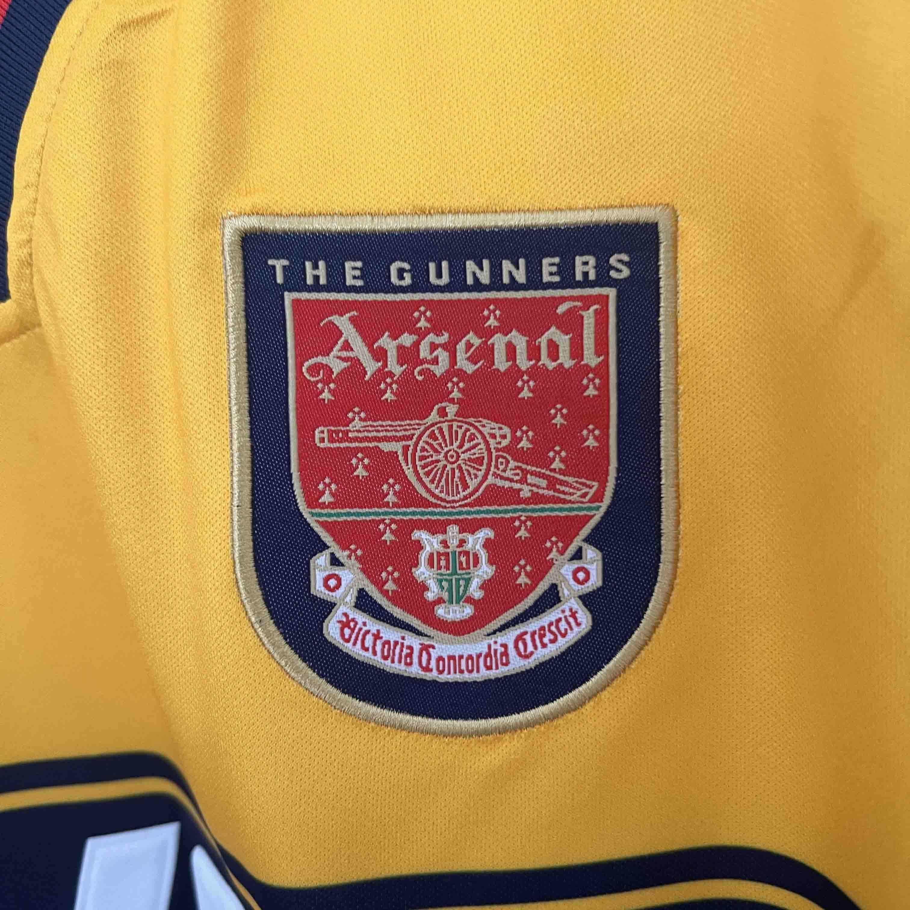 97-99 Arsenal Away Retro Kit Soccer Uniform AAAAJerseys Dropshipping Yupoo 1