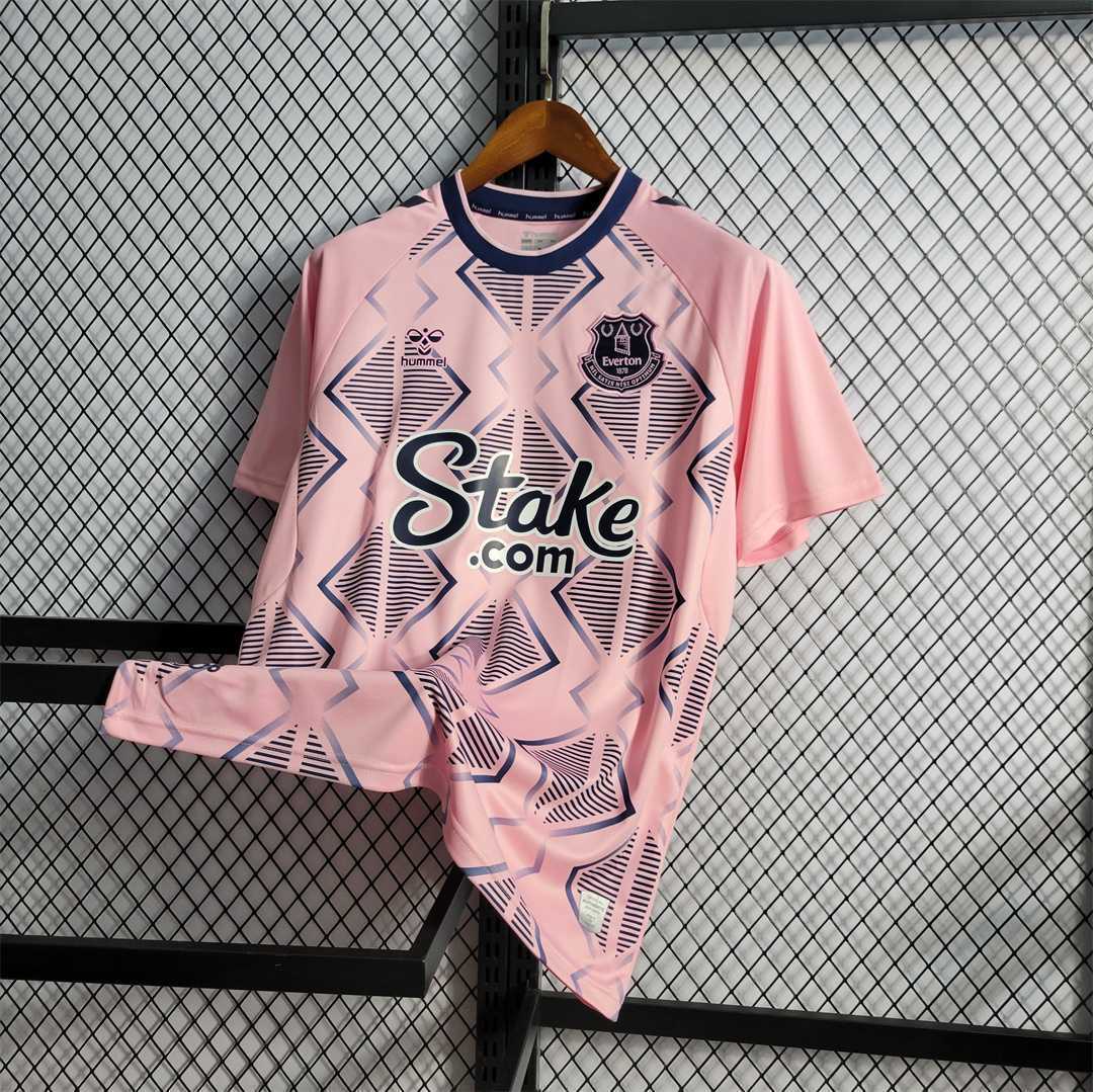 22-23 Everton away 5