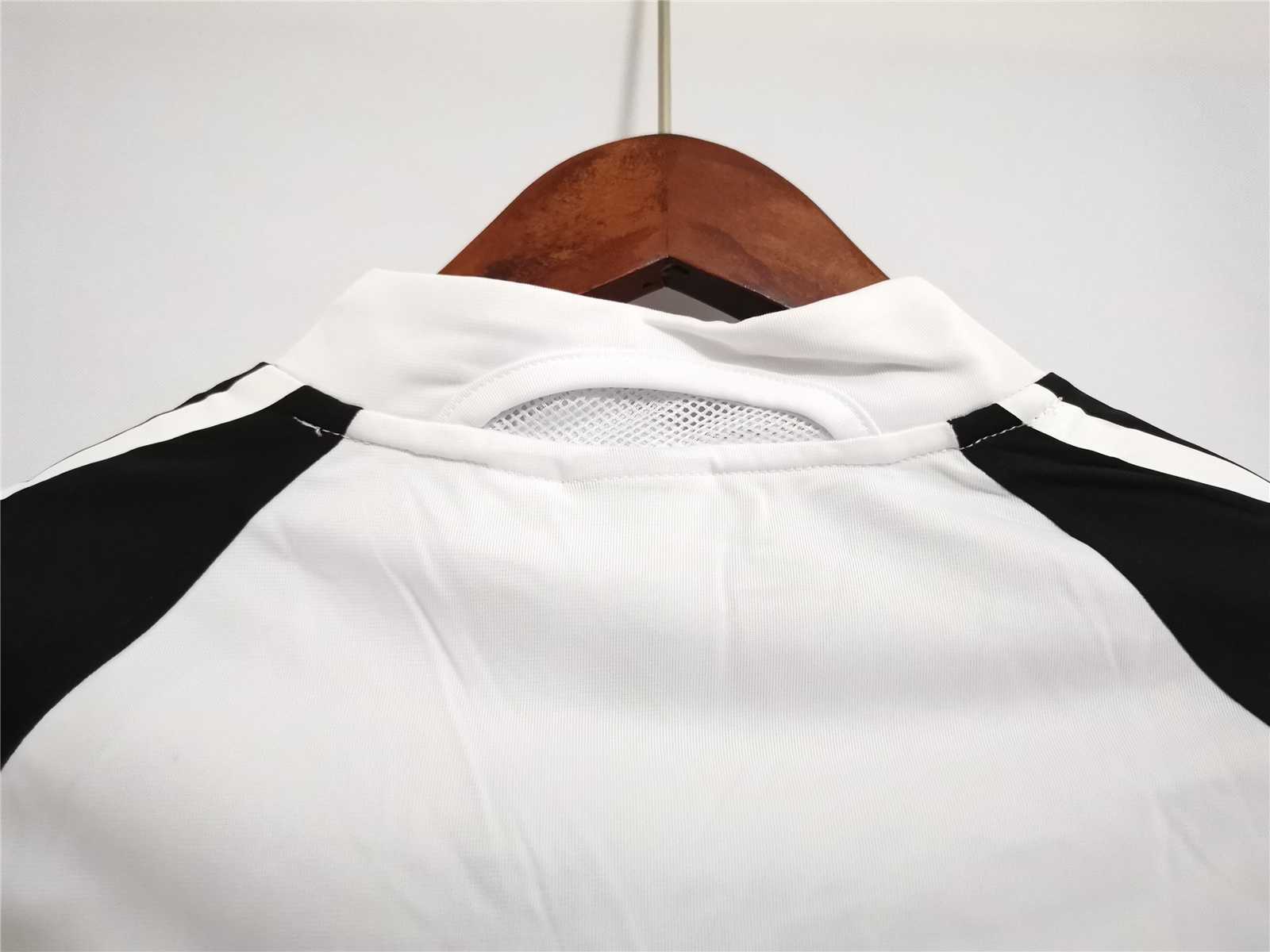 2004 Germany home white 7
