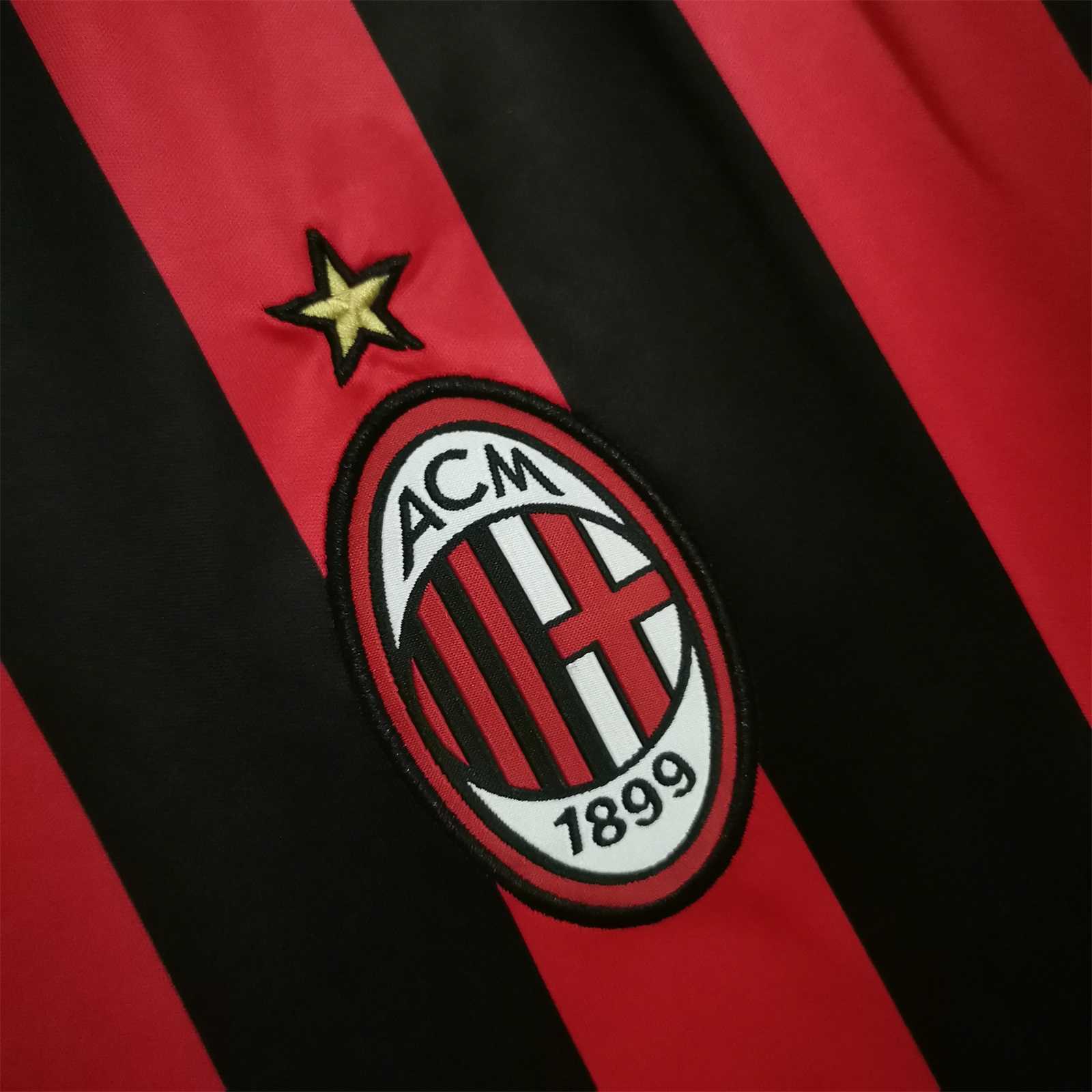 17-18 AC Milan home 3