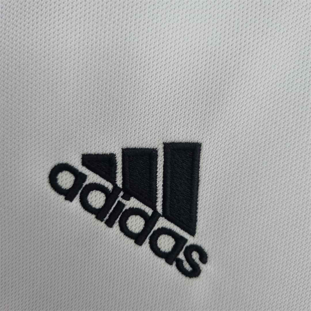 22-23 Colo-Colo home long sleeve 4
