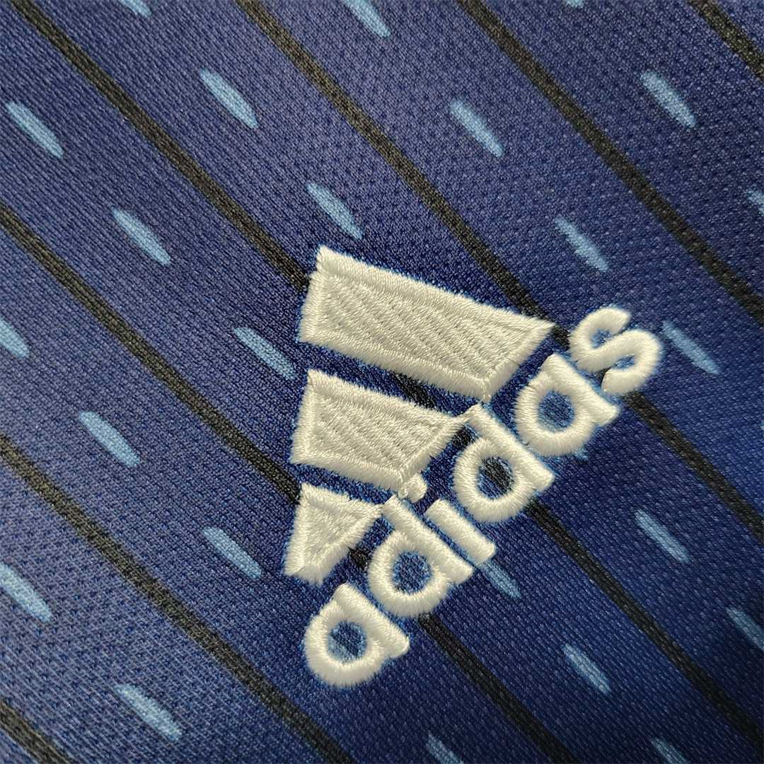 2018 Japan home 4
