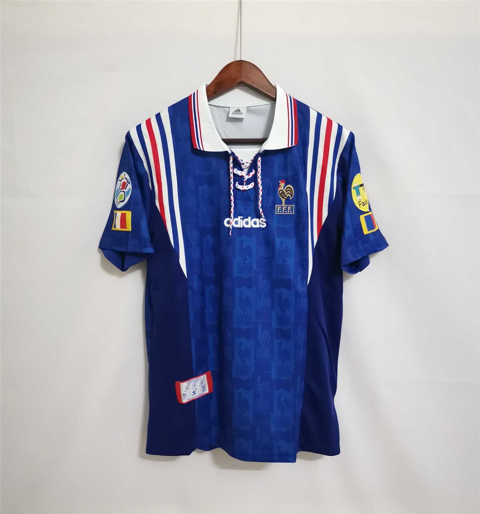 1996 France home blue 11
