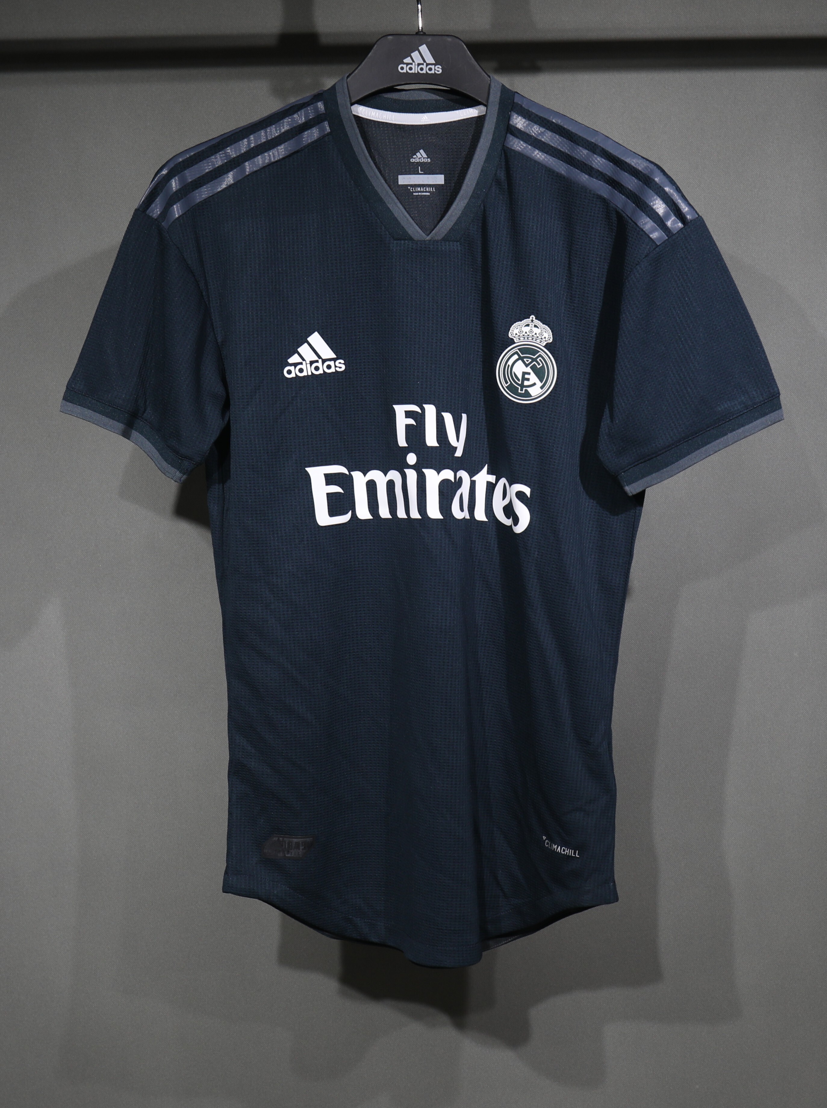 18-19 Real Madrid Away Retro Kit Vintage Player Version Shirt Football AAAAJersey Supply Yupoo