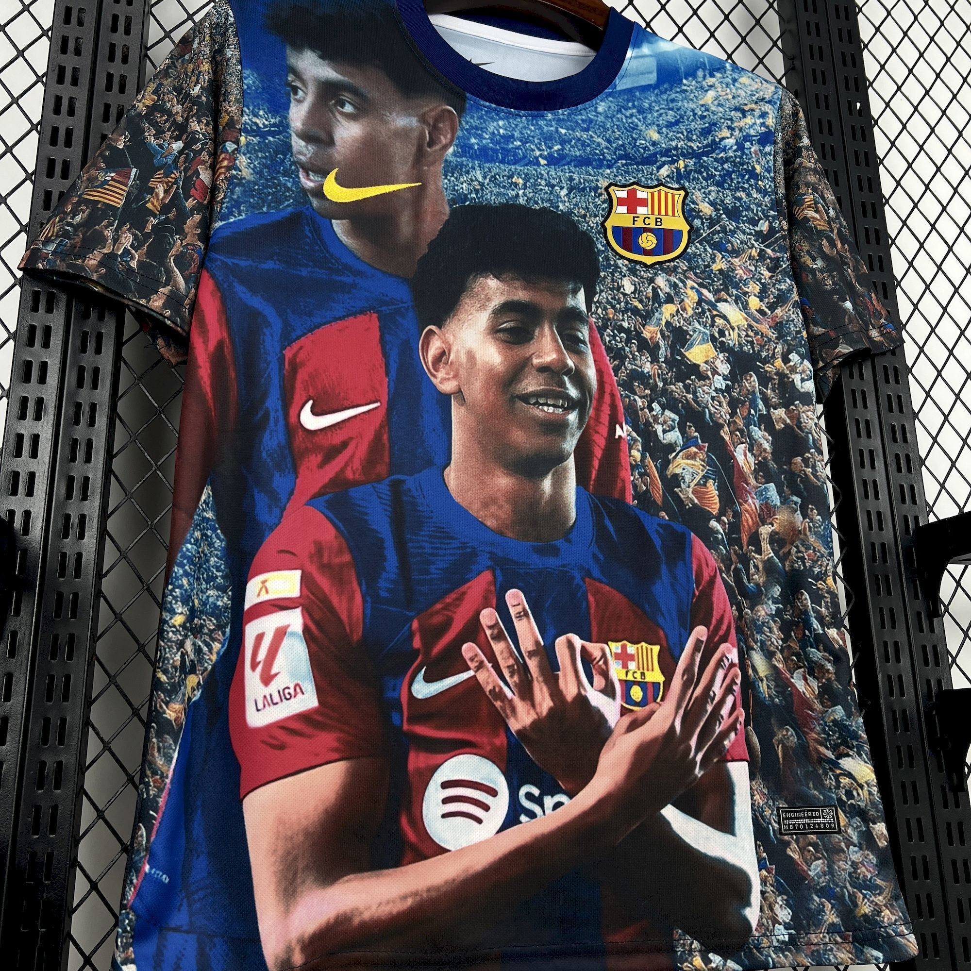 25-26 Barcelona LAMINE YAMAL Special Soccer T-Shirt AAAAJerseys Supply Yupoo 1