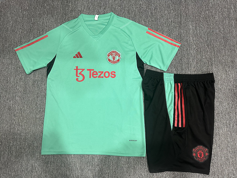 23-24 Manchester United Kids Traning Soccer Jerseys Yupoo 1