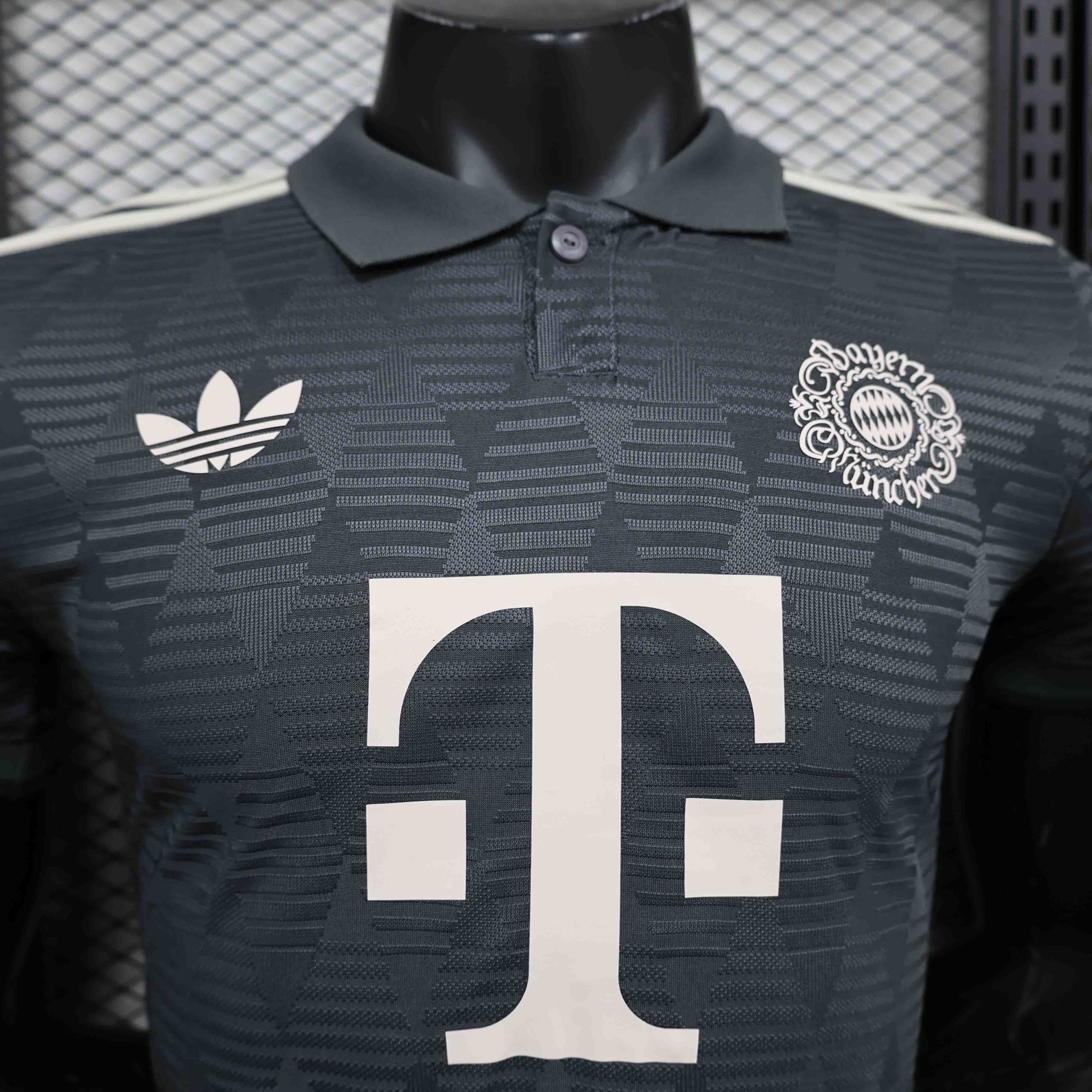 24-25 Bayern Munich Oktoberfest Kit Player Version Shirt Soccer AAAAJersey Yupoo 1