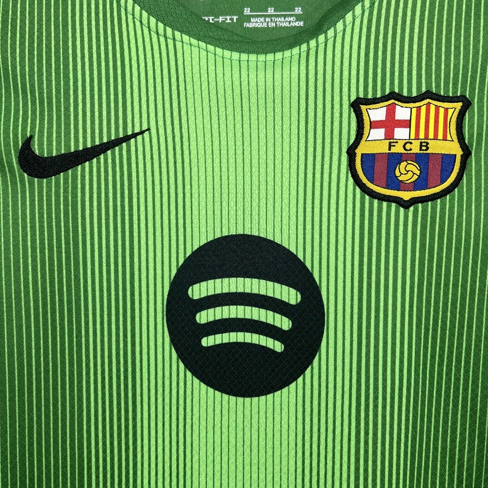25-26 Kids Barcelona Goalkeeper Green Kit Youth Apparels Football AAAAJersey Dropship Yupoo 1