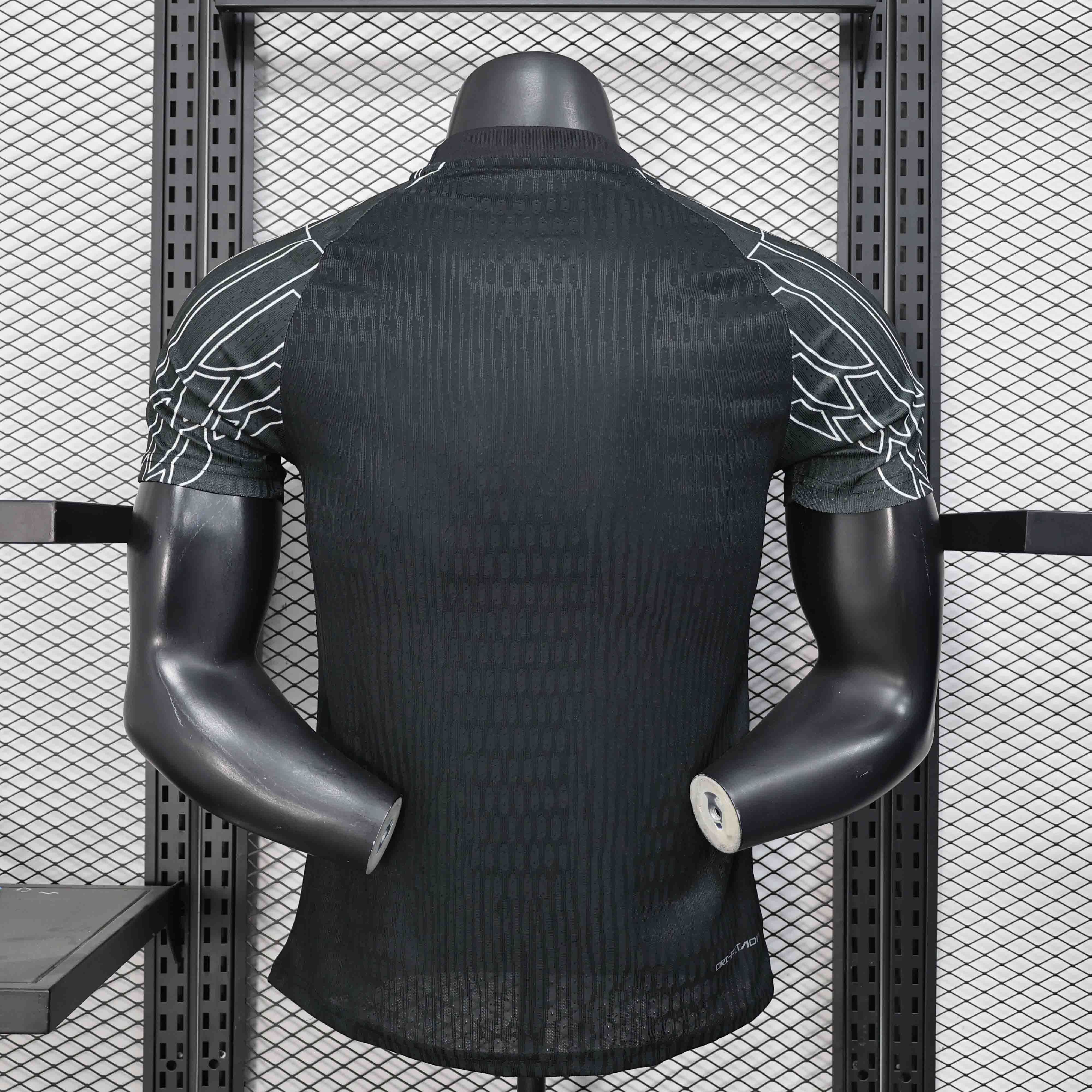 24-25 PSG Fourth Black Kit Player Version Shirt AAAAJersey Wholesale Yupoo 1