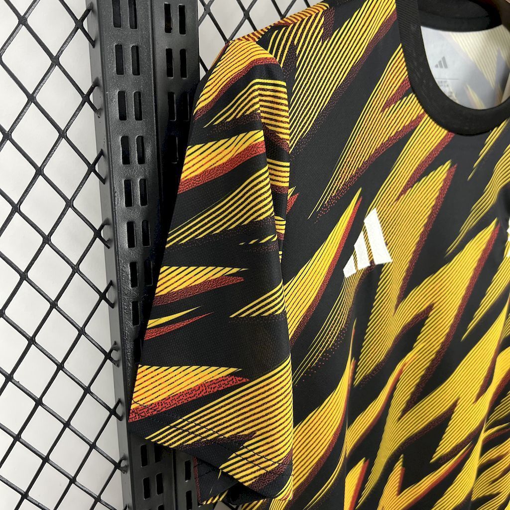 25-26 AS Roma Pre-Match Yellow Shirt Football Apparels Soccer AAAAJersey Yupoo 3
