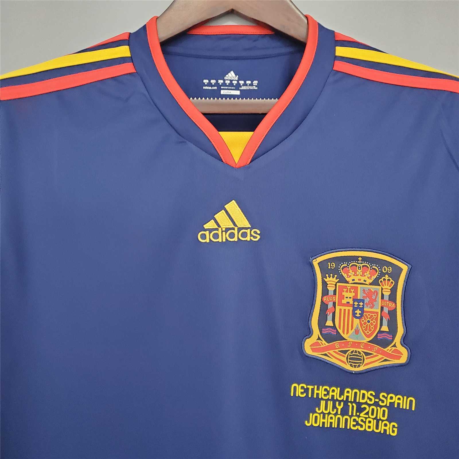 2010 Spain away long sleeve 6