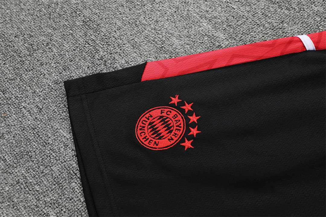 22-23 Bayern Munich training suit short sleeve kit red black 3