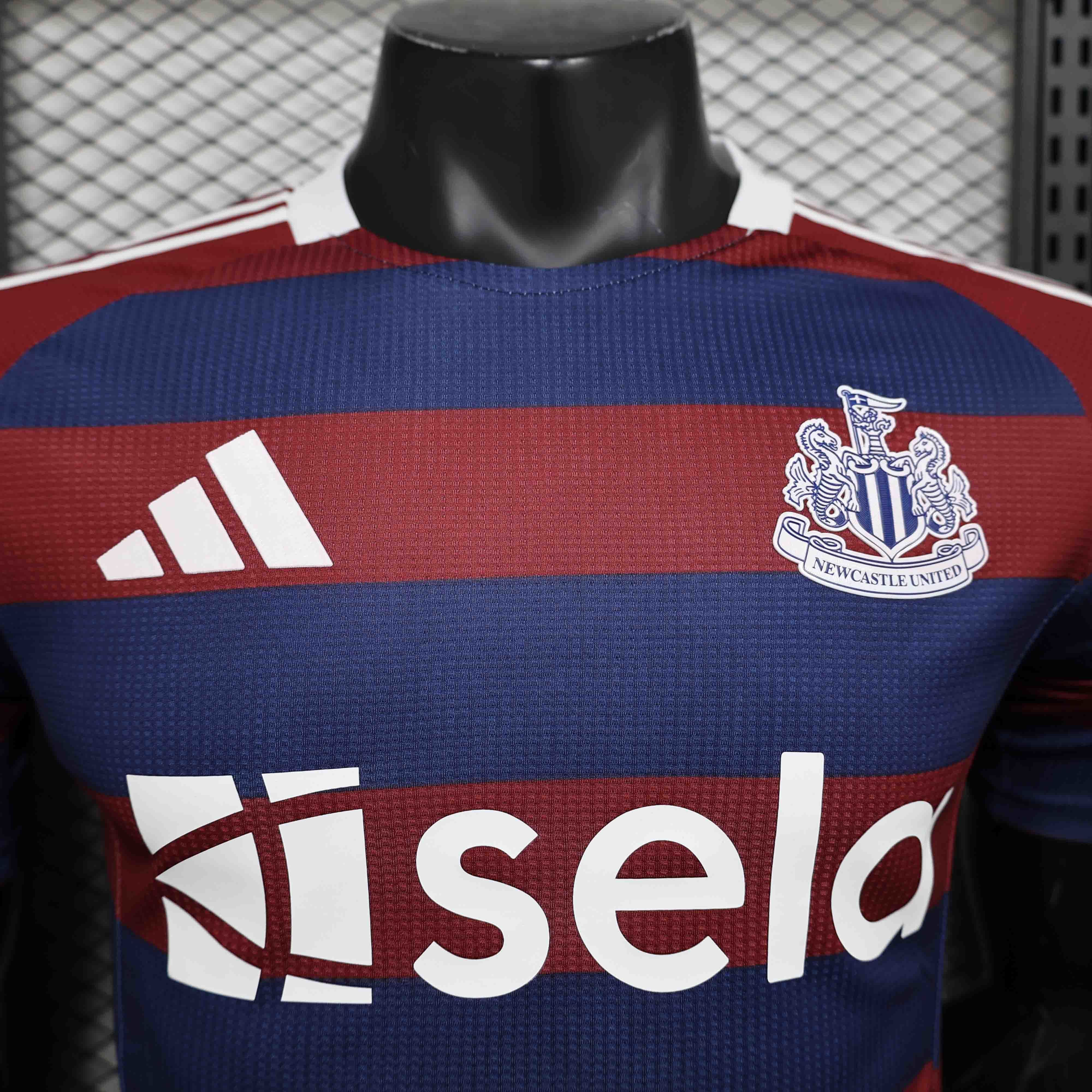 24-25 Newcastle Away Kit Player Version Shirt Soccer AAAAJersey Yupoo 1
