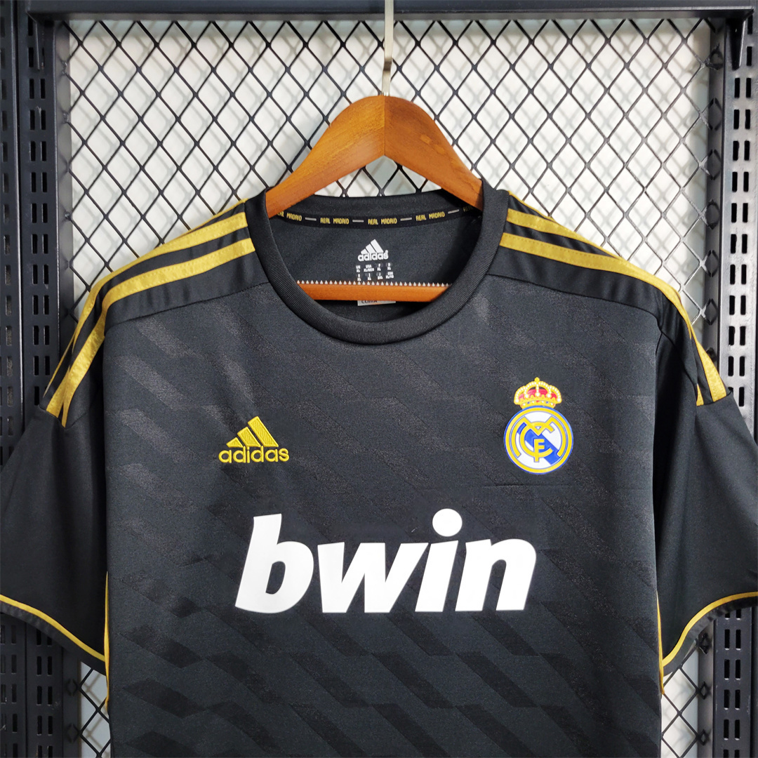 11-12 Real Madrid away black 5