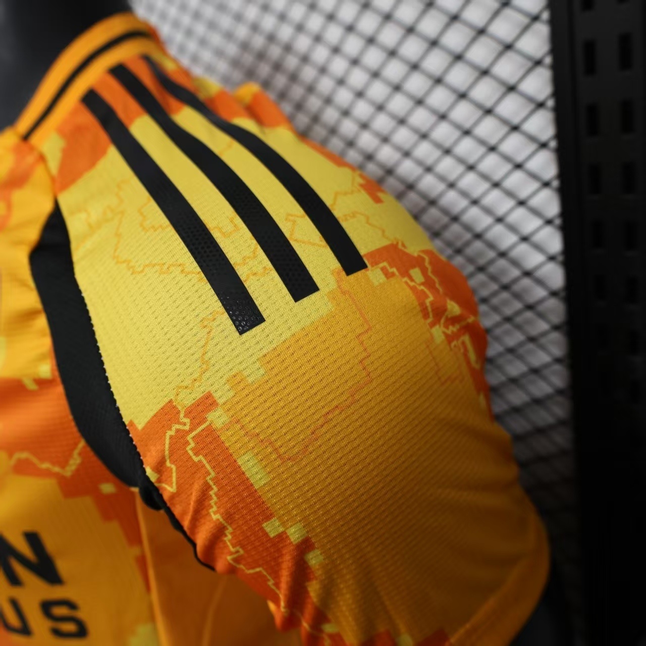 25-26 PSG Paris FC Third Player Version Yellow Shirt Football Apparels AAAAJersey Wholesale Yup 5