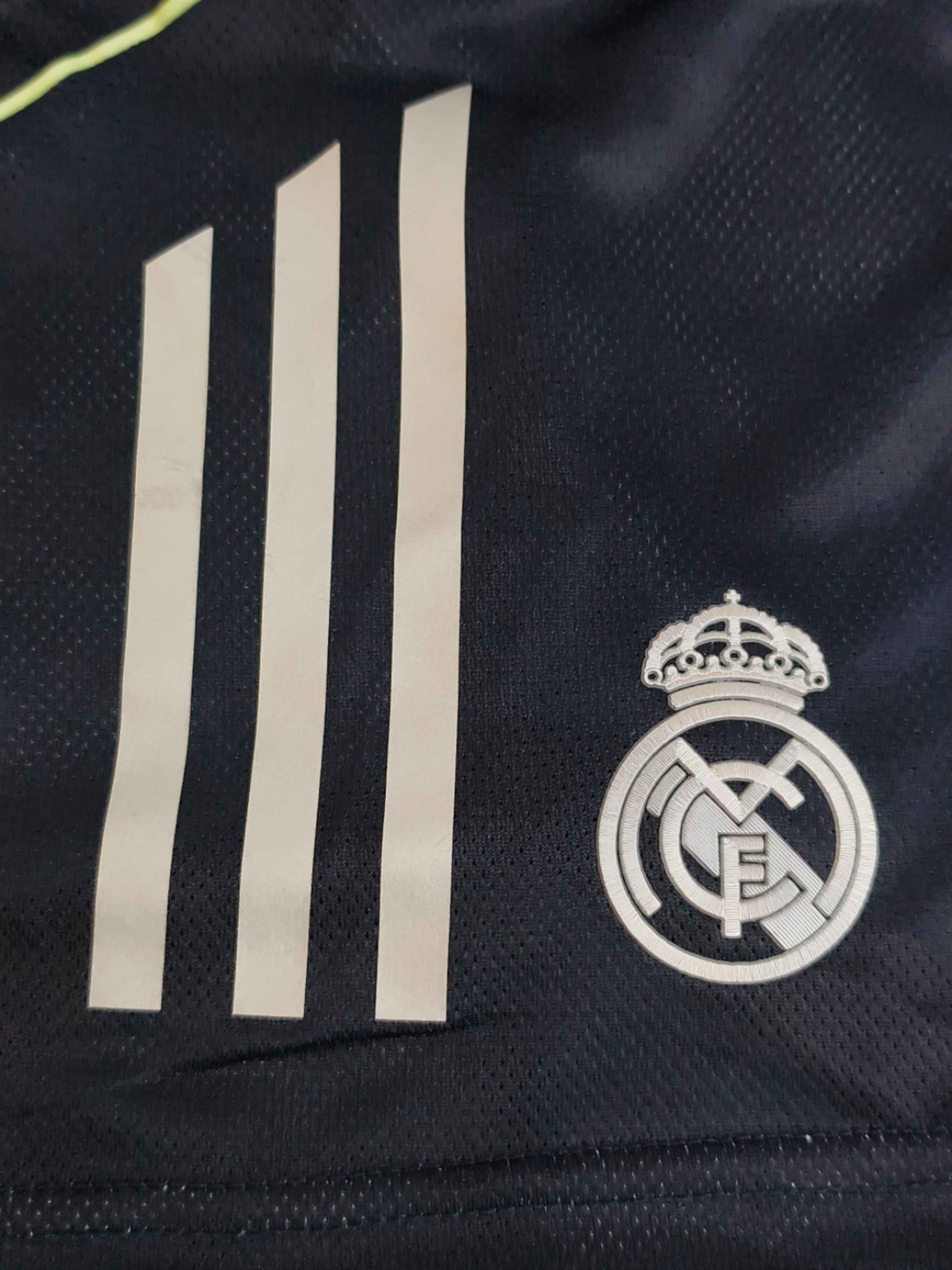 25-26 Real Madrid Away Player Version Kid Kits Youth Apparels AAAAJersey Supply Yupoo 3