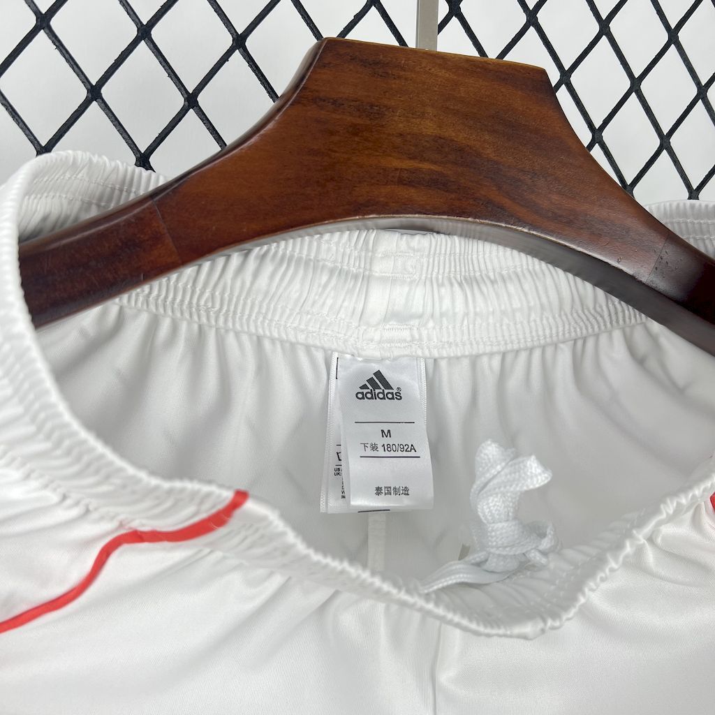 25-26 Bayern Munich Away Shorts Football Trousers Soccer AAAAJersey Yupoo 4