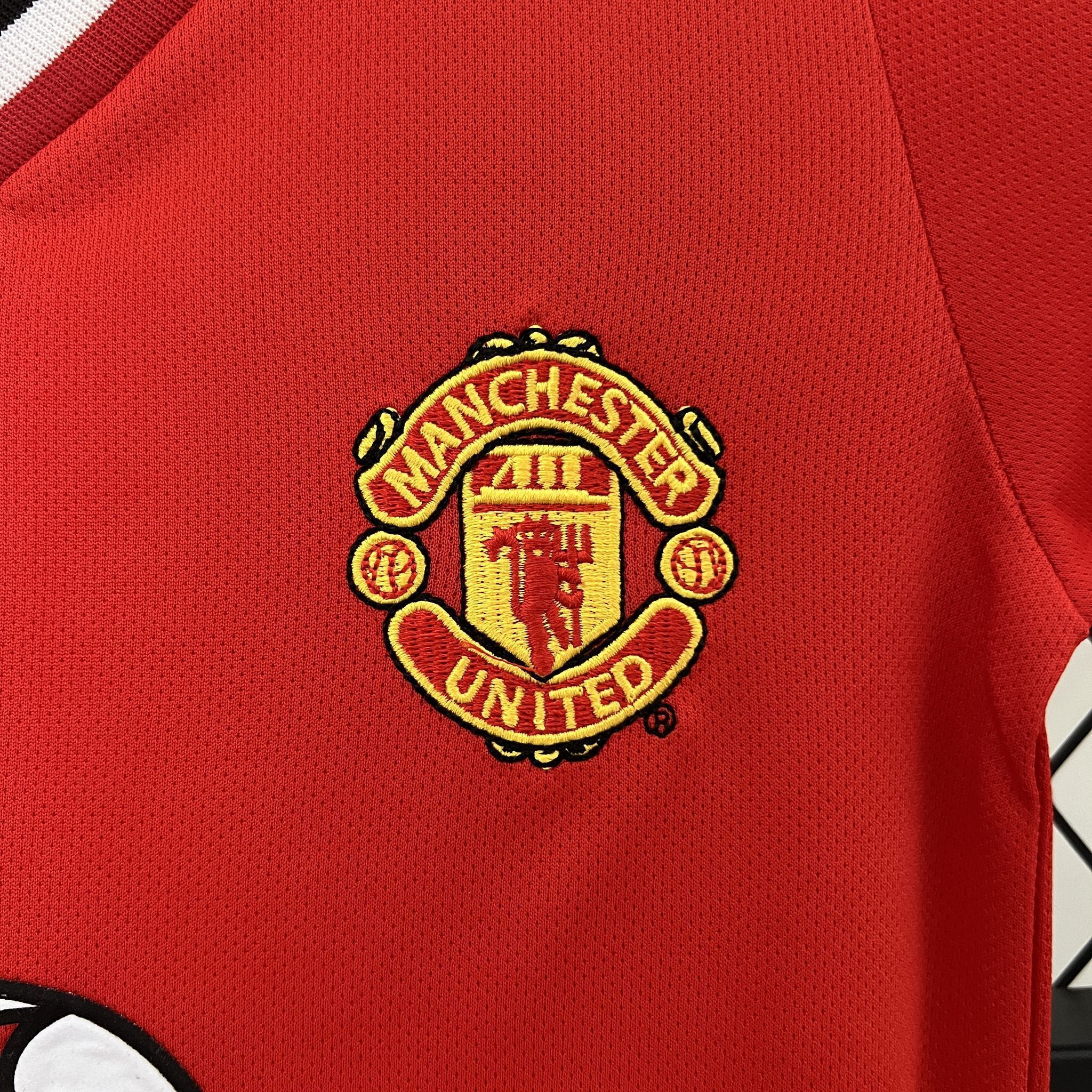 00-01 Manchester United Home Retro Kid Kits Youth Apparels AAAAJersey Wholesale Yupoo 2