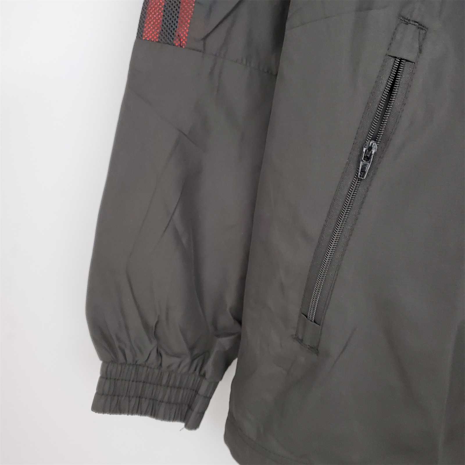 21-22 Manchester United Black Windbreaker 5