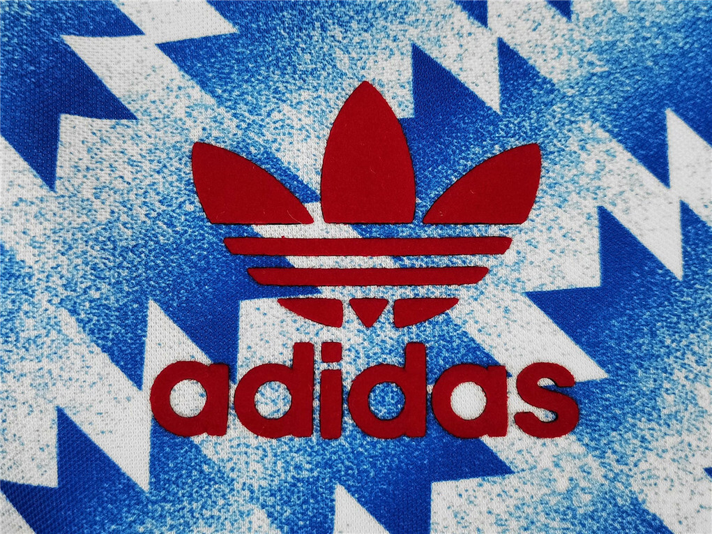 90-92 Manchester United away long sleeve 1