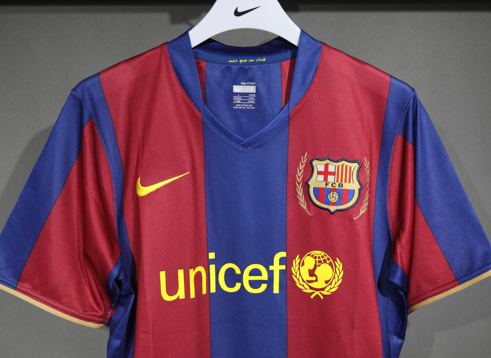 07-08 Barcelona Home Retro Kit Vintage Player Version Sino Shirt AAAAJersey Dropship Yupoo 3