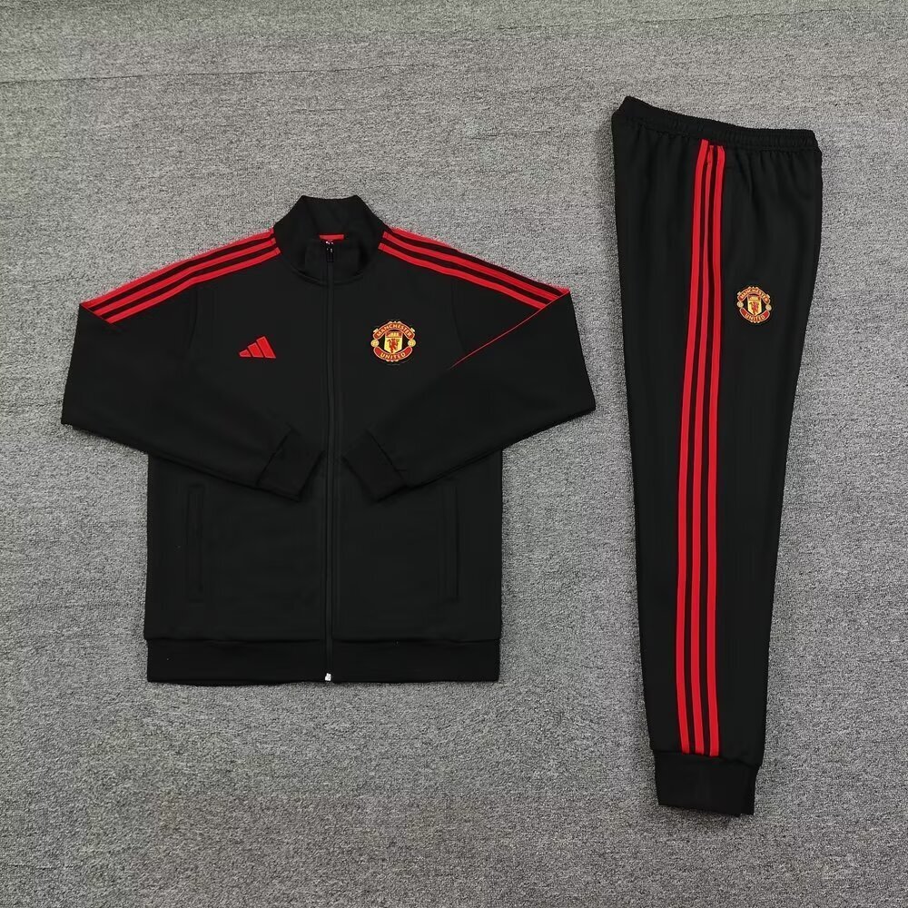 24-25 Manchester United Jackets Football Shirts 1