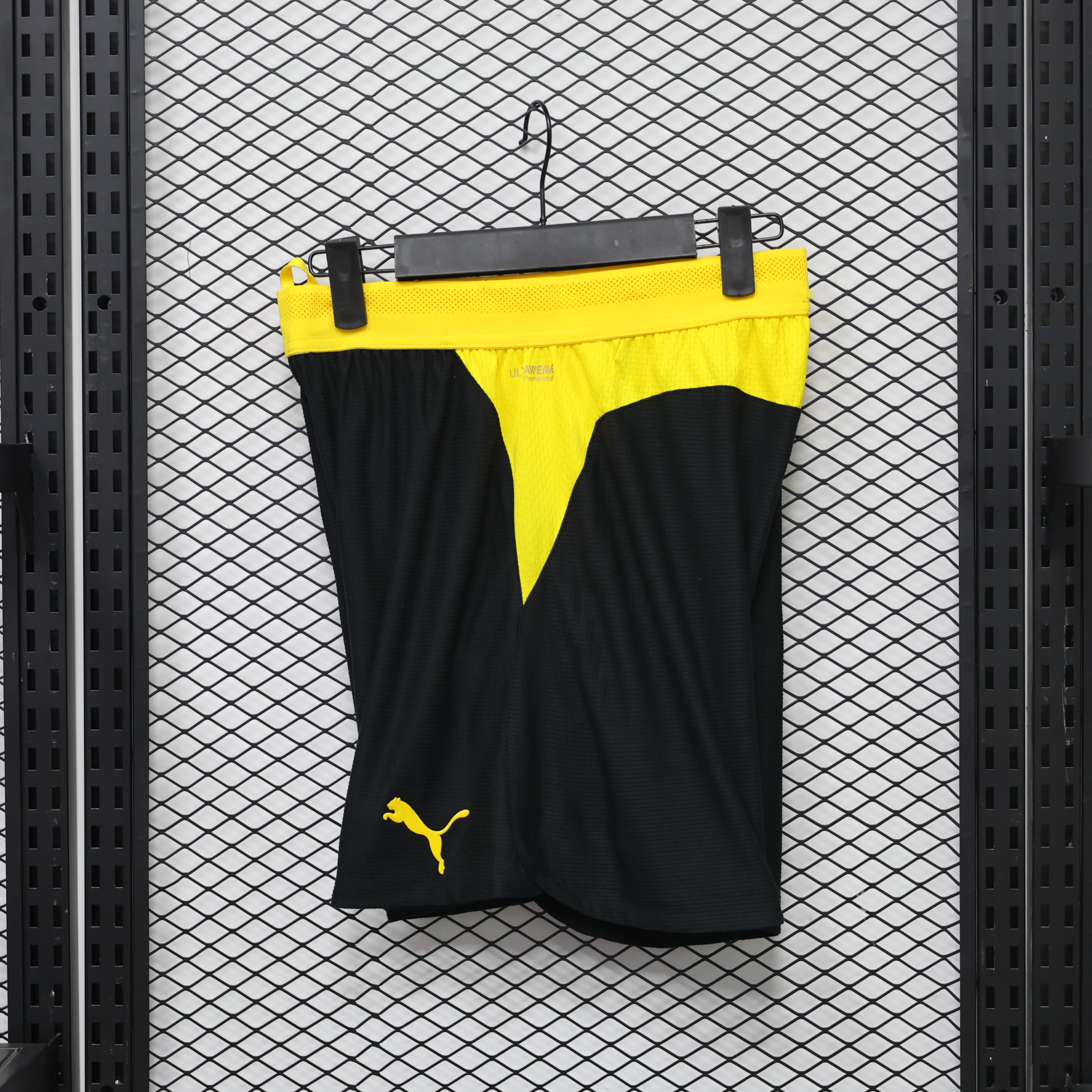 26-27 Dortmund Mens Home Player Version Football Shorts AAAAJersey Supply Yupoo 7 5