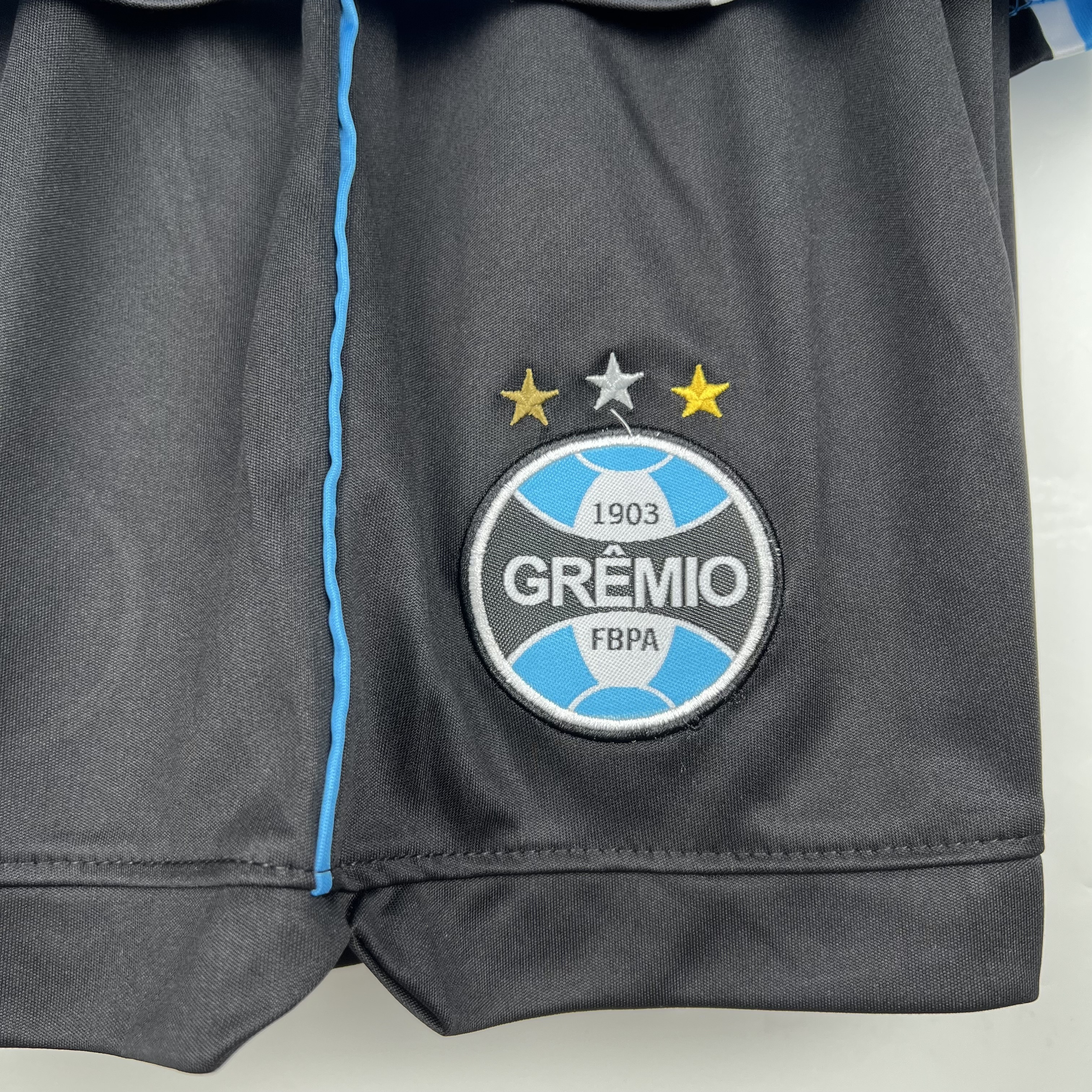 23-24 Kids Gremio home size 16-28 2