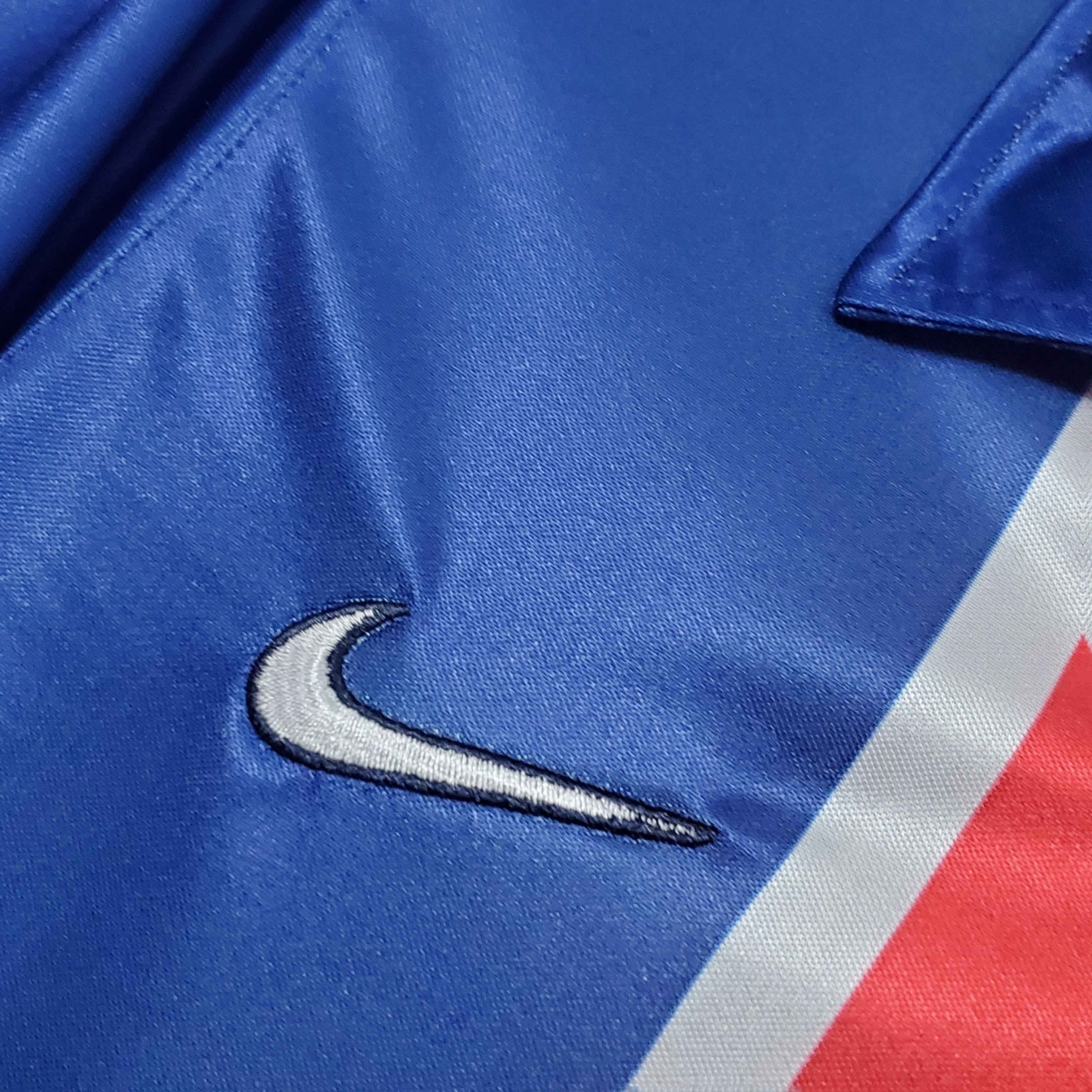 98-99 PSG home 6