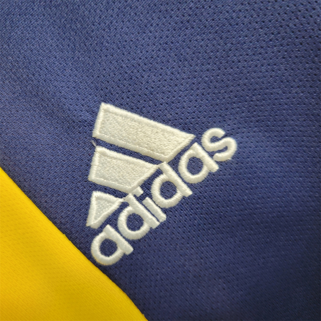 00-01 Ajax away 1