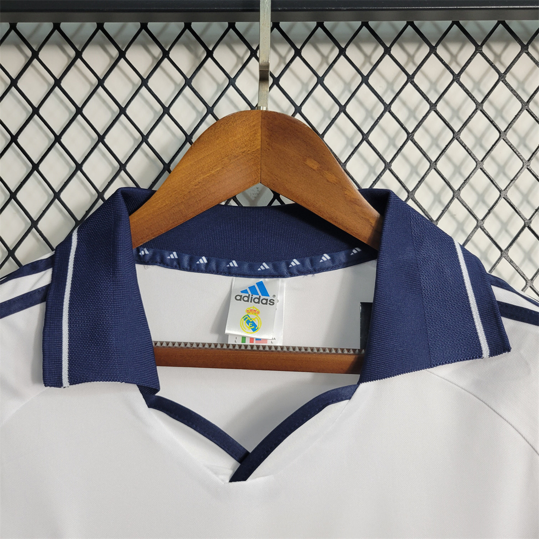 00-01 Real Madrid home 3