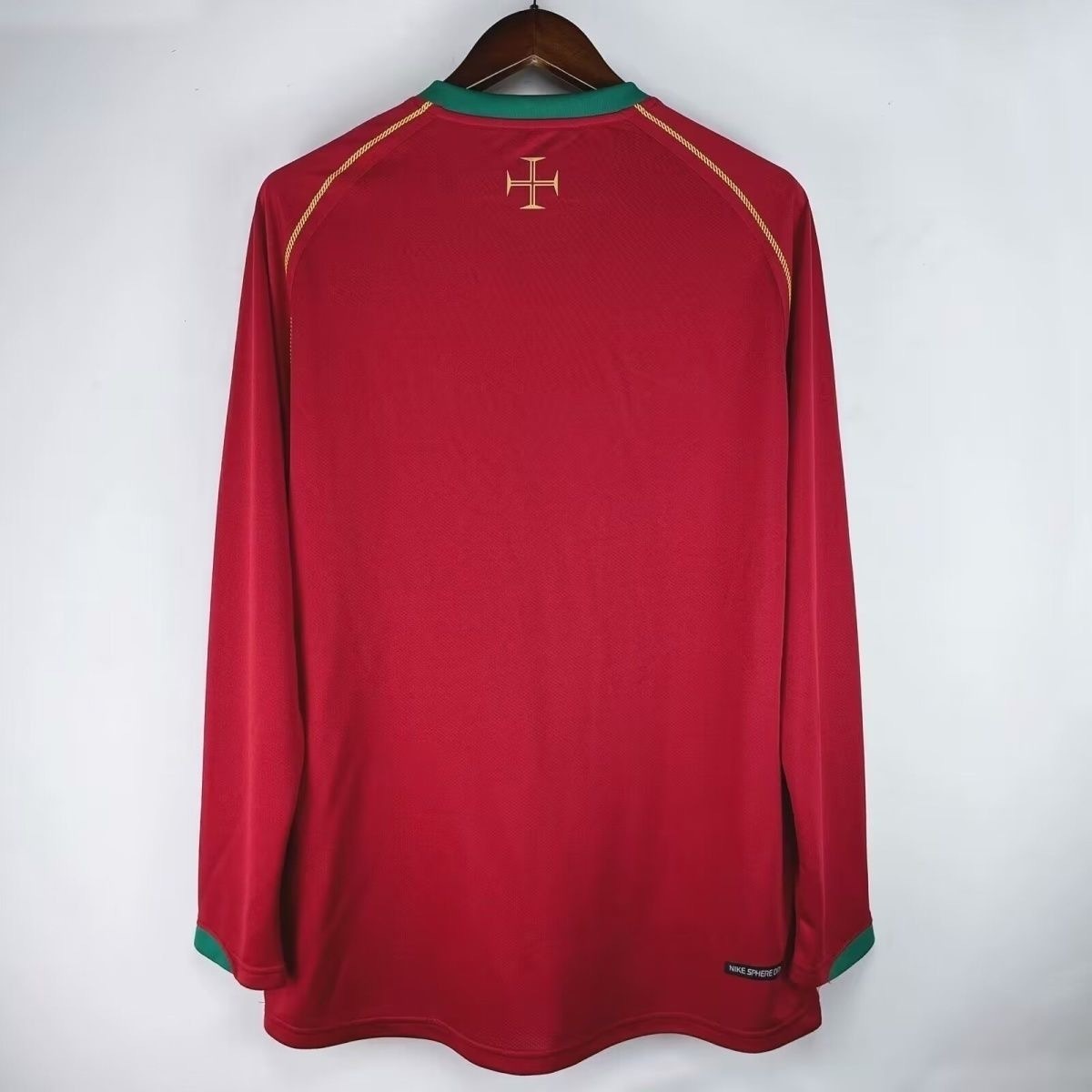 2006 Portugal Home Retro Long Sleeve Kit Vintage Shirt Sino AAAAJersey Supply Yupoo 1
