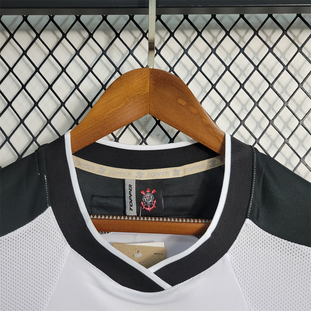 2000 Corinthians home 9