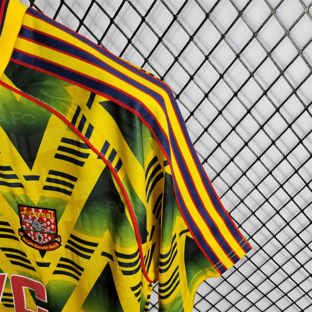 91-93 Arsenal away 7