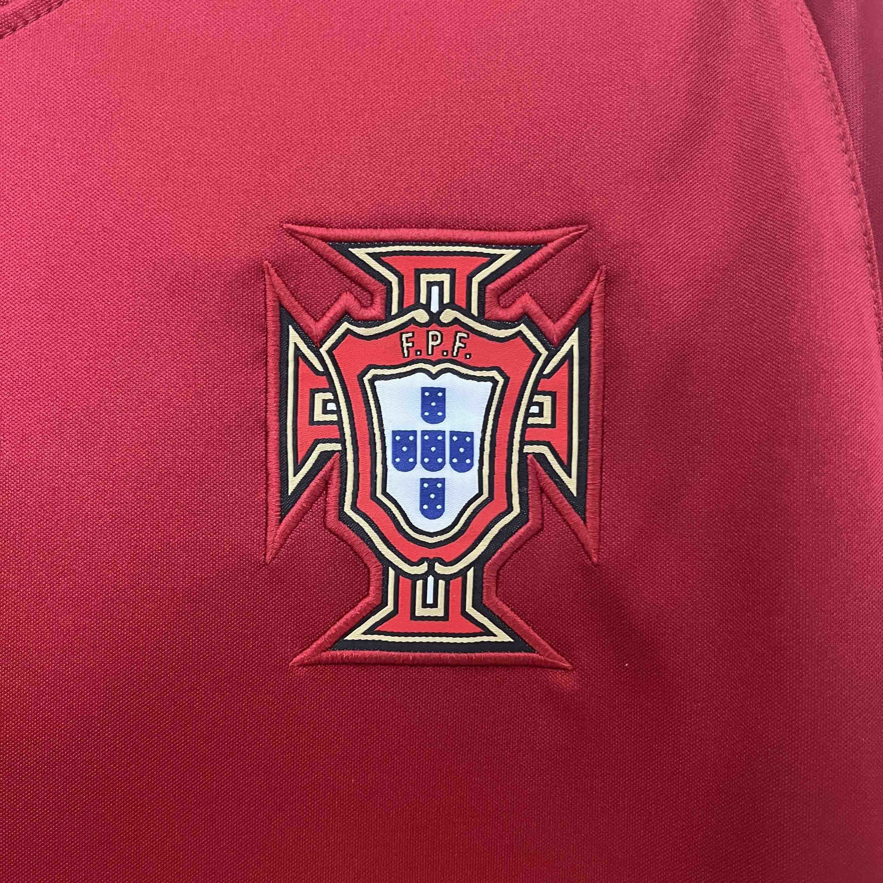 97-98 Portugal Home Retro Kit Vintage Shirt Football AAAAJersey Supplier 2