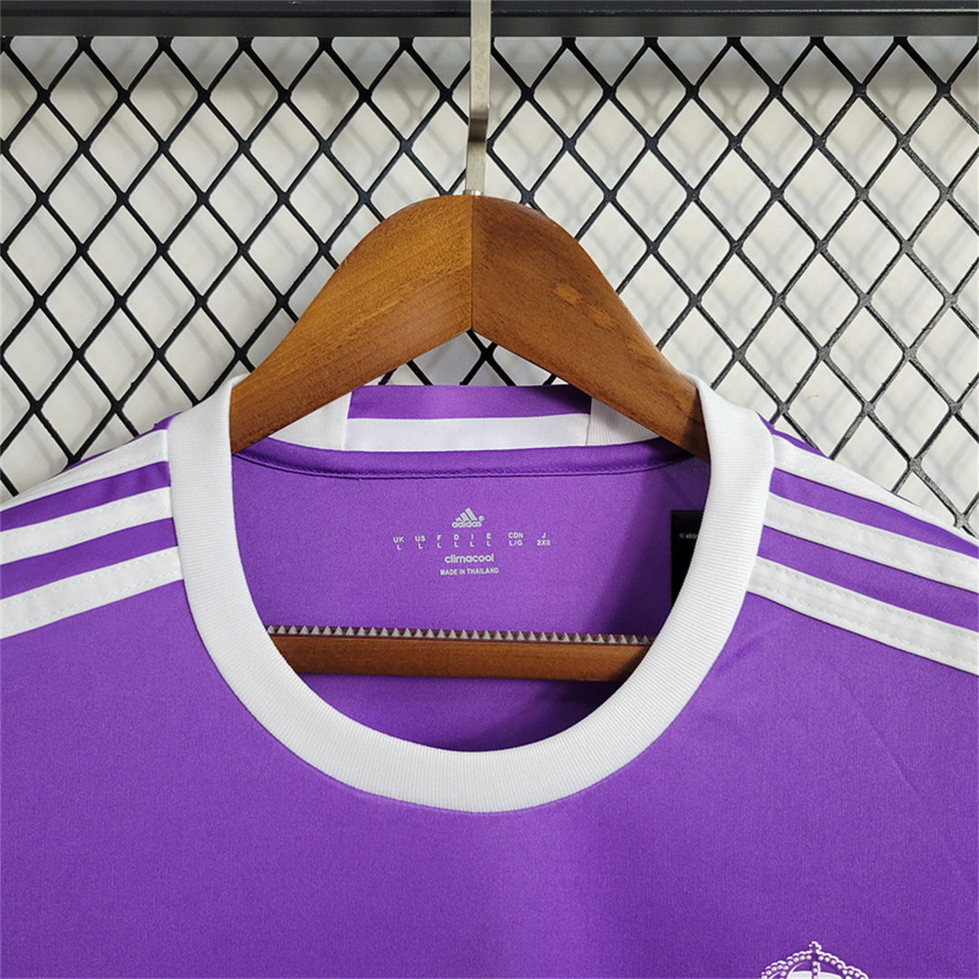 16-17 Real Madrid away purple 8