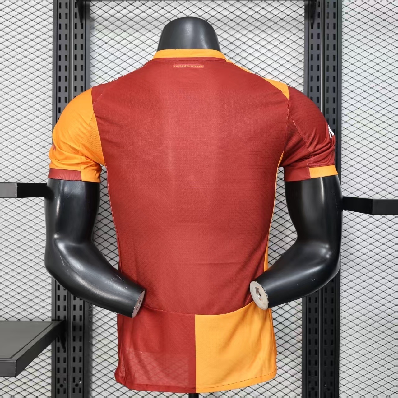 25-26 Galatasaray Home Kit Football Sport Player Version Shirt AAAAJersey Supply Factory Yupoo 3